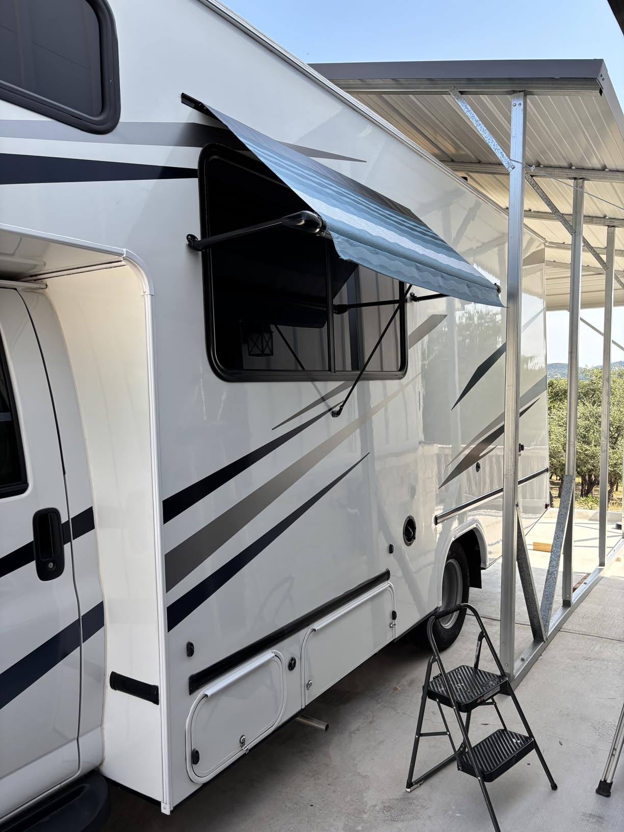 Carefree IF0358A62/ICJV01 Sierra Brown Dune Stripe 3.5' RV SL Standard Vinyl Window Awning, Black Arms-Choose Options customer photo 2