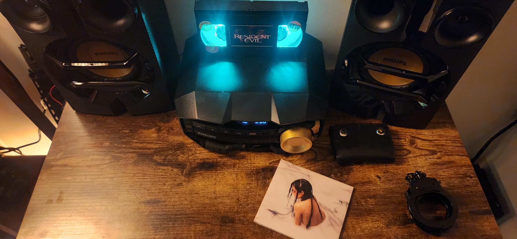PHILIPS FX10 Bluetooth Stereo System for Home with CD Player , MP3, USB, FM Radio, Bass Reflex Speaker, 230 W, Remote Control Included customer photo 1
