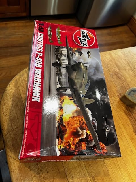 Airfix Model Airplane Kit Gift Set - A05126A Supermarine Spitfire Mk.Ia, Plastic Plane Model Kits for Adults & Kids 8+, Skill Level 3, 1:48 Scale WW2 Military Aircraft Models Gifts customer photo 1