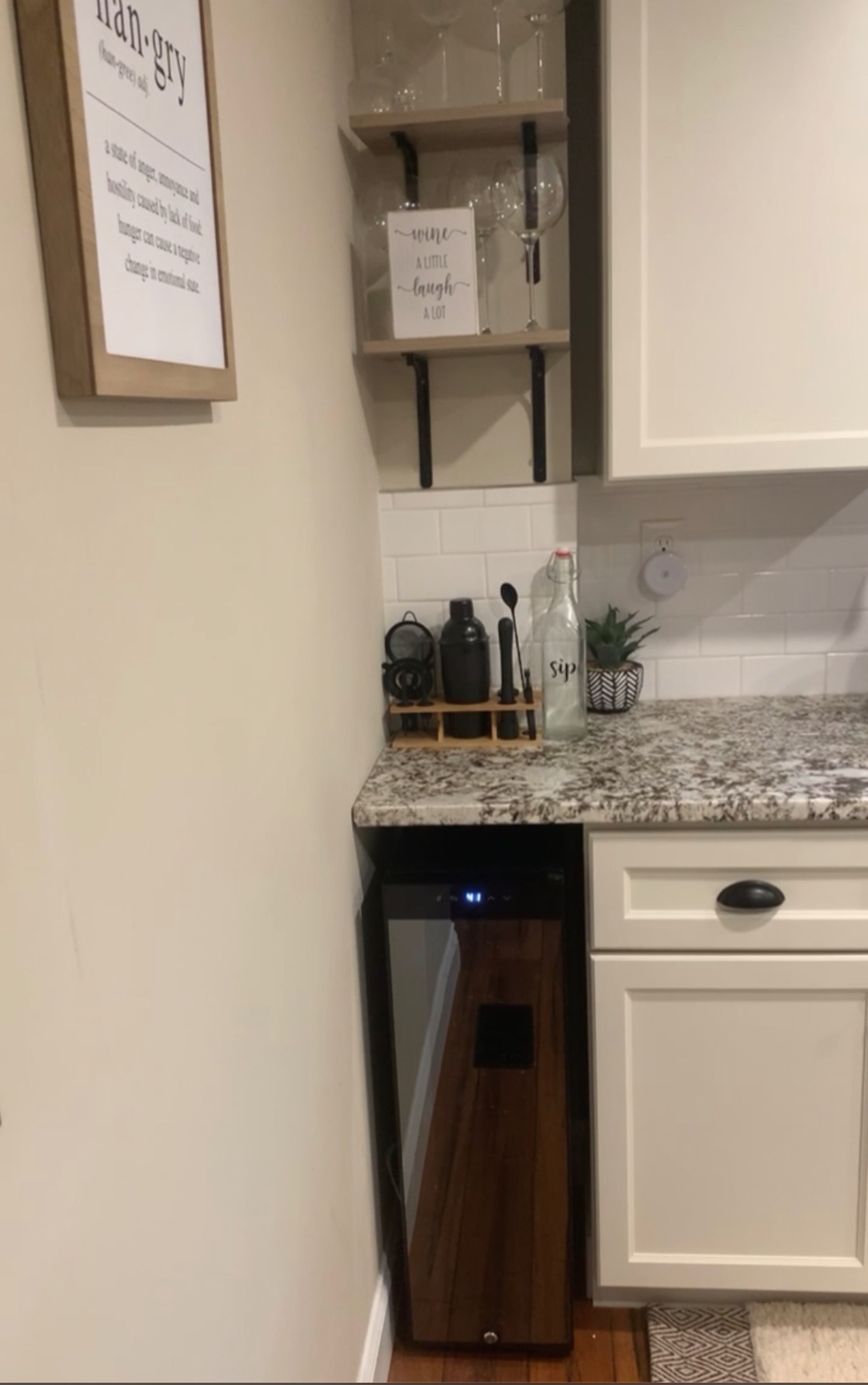 Ivation 12 Bottle Compressor Wine Cooler, Freestanding Fridge w/Lock, Black customer photo 1