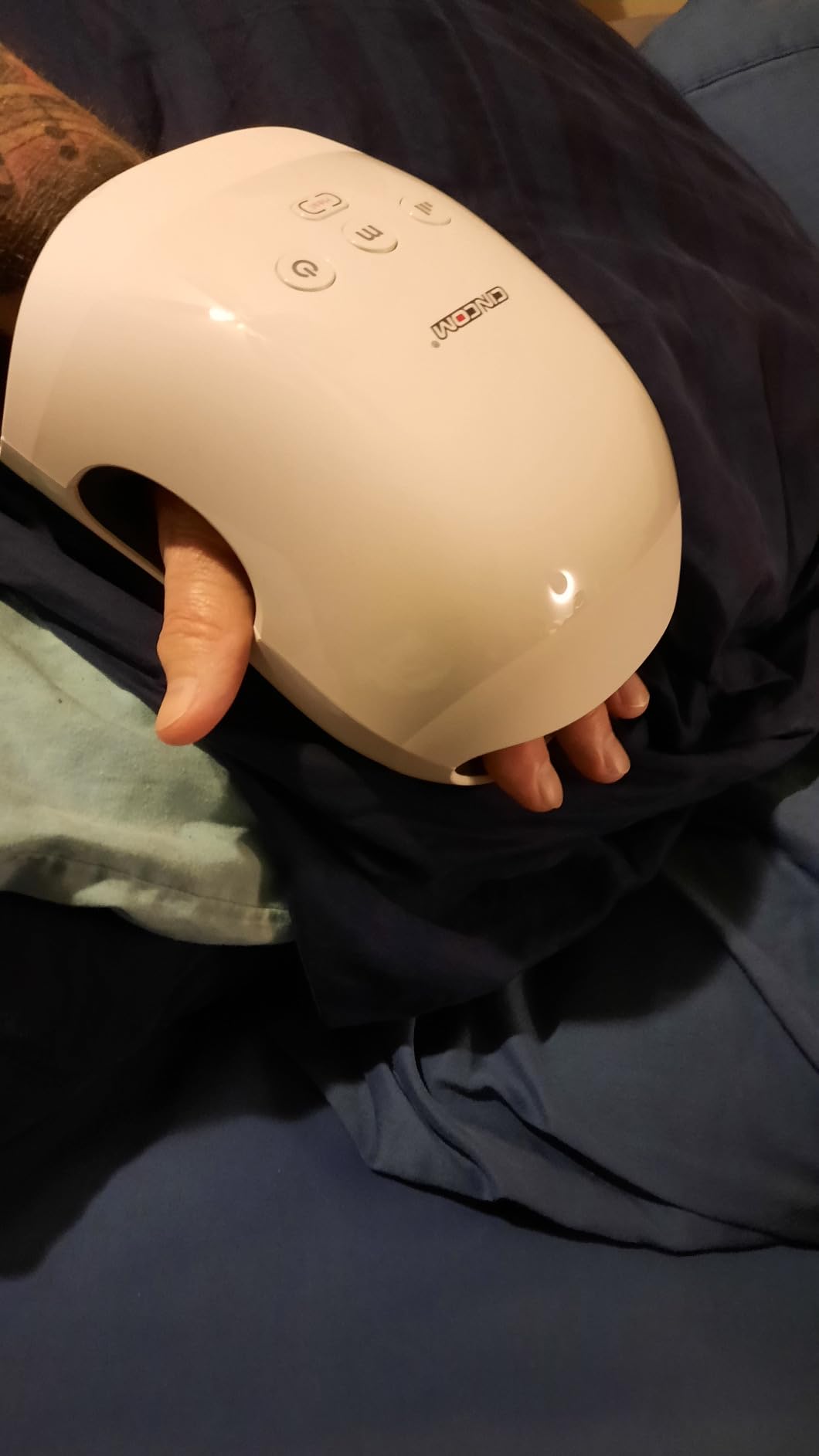 CINCOM Cordless Hand Massager with Heat and Compression, White customer photo 1