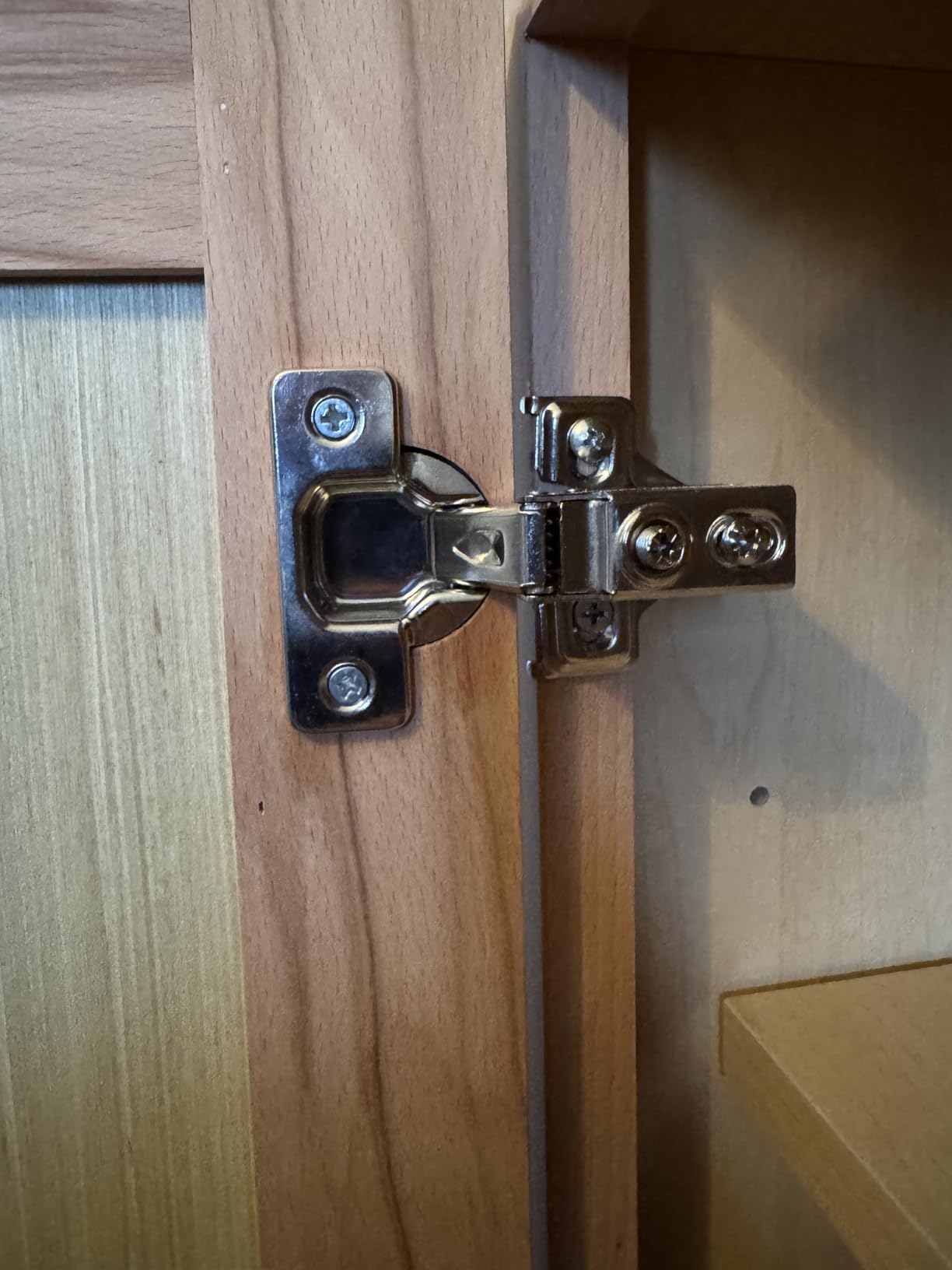 20 Pack Soft Close Cabinet Door Hinges for 1/2 Inch Overlay Cupboard, 105 Degree Opening Angel, Stainless Concealed Kitchen Cabinet Hinges with Mounting Screws, Manual and Door Bumpers customer photo 1