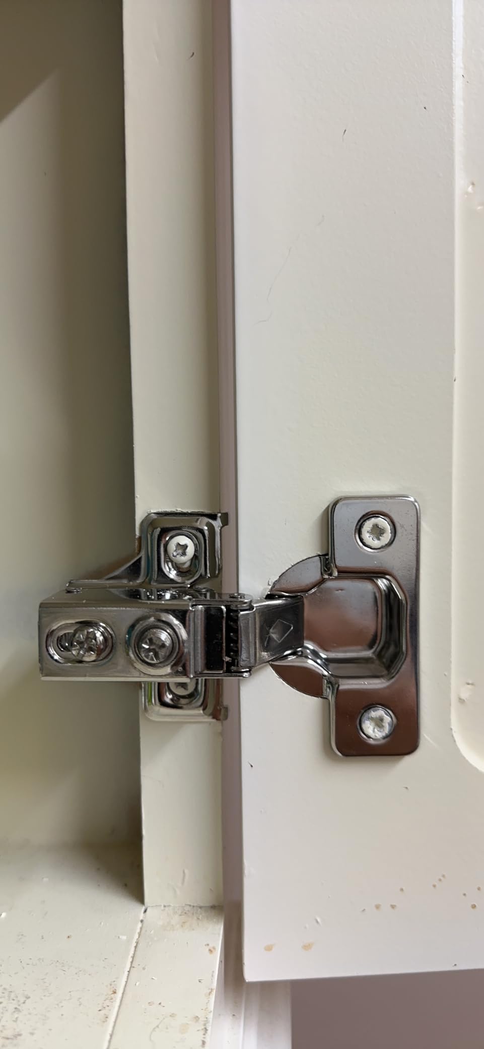 20 Pack Soft Close Cabinet Door Hinges for 1/2 Inch Overlay Cupboard, 105 Degree Opening Angel, Stainless Concealed Kitchen Cabinet Hinges with Mounting Screws, Manual and Door Bumpers customer photo 2