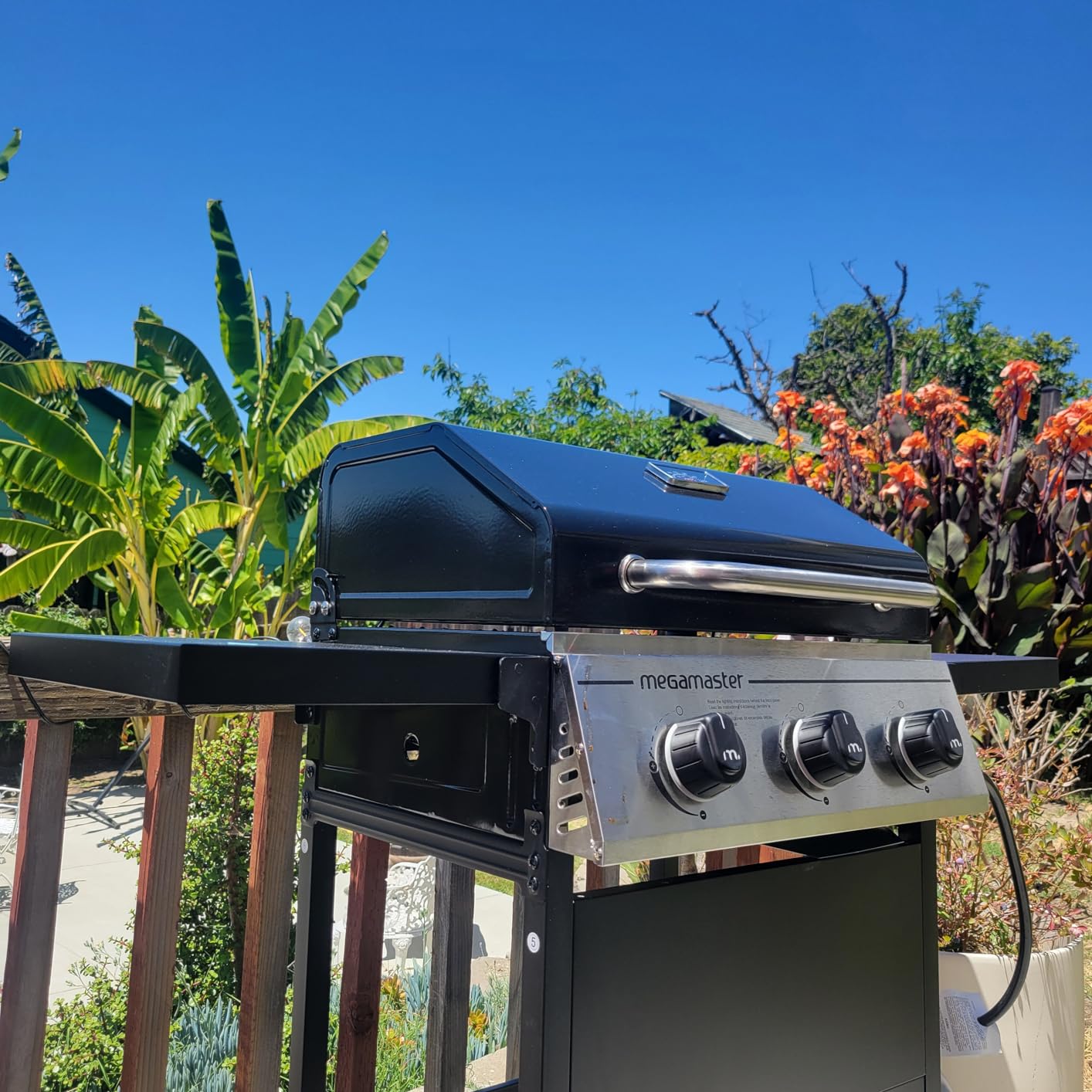 Megamaster Propane 3 Burner Gas Grill, Foldable Shelves with Warming Rack customer photo 1