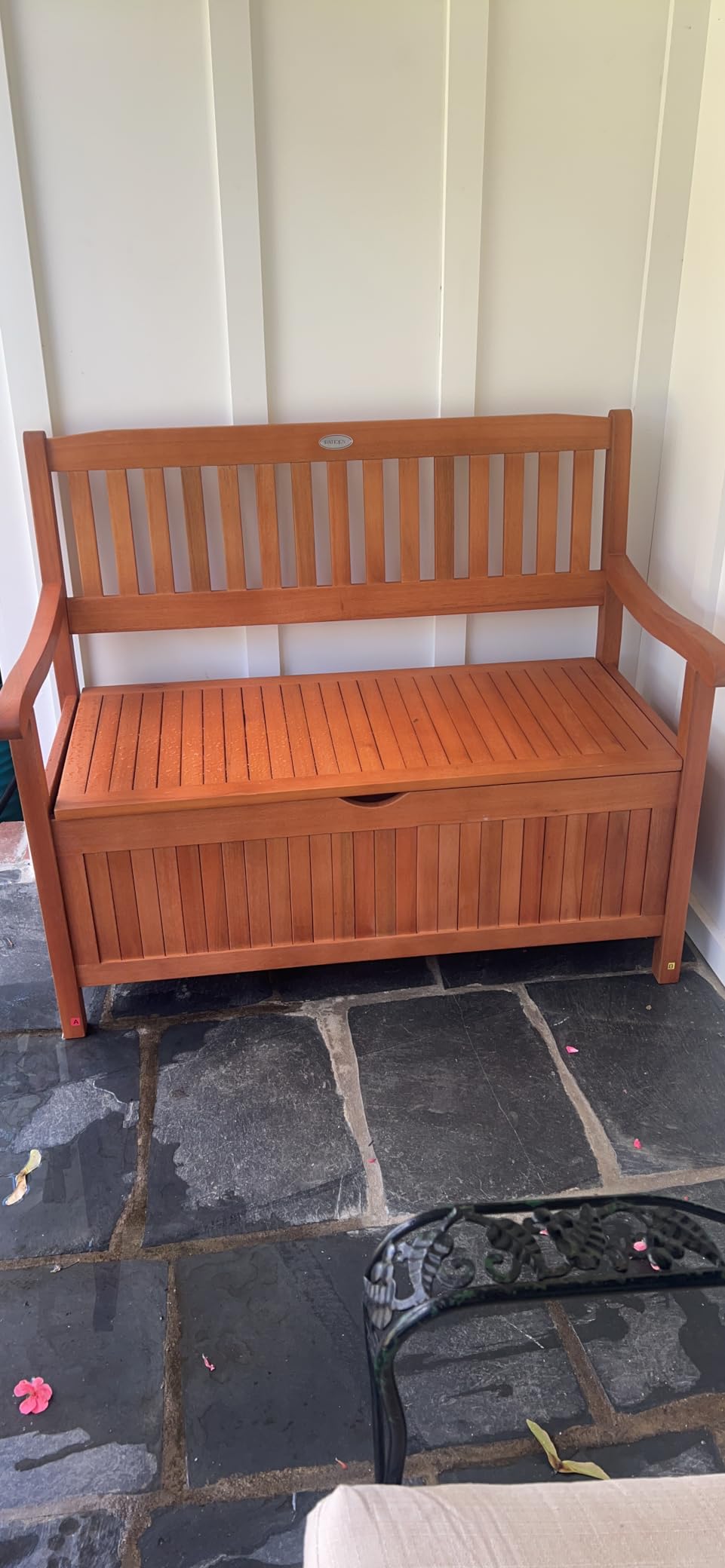 Tangkula Outdoor Wood Storage Bench Deck Box, Entryway Porch Storage Bench with Inner Removable Dust-Proof Lining & Portable Handles, Eucalyptus Wood Loveseat for Garden, Lawn, Balcony & Yard customer photo 2