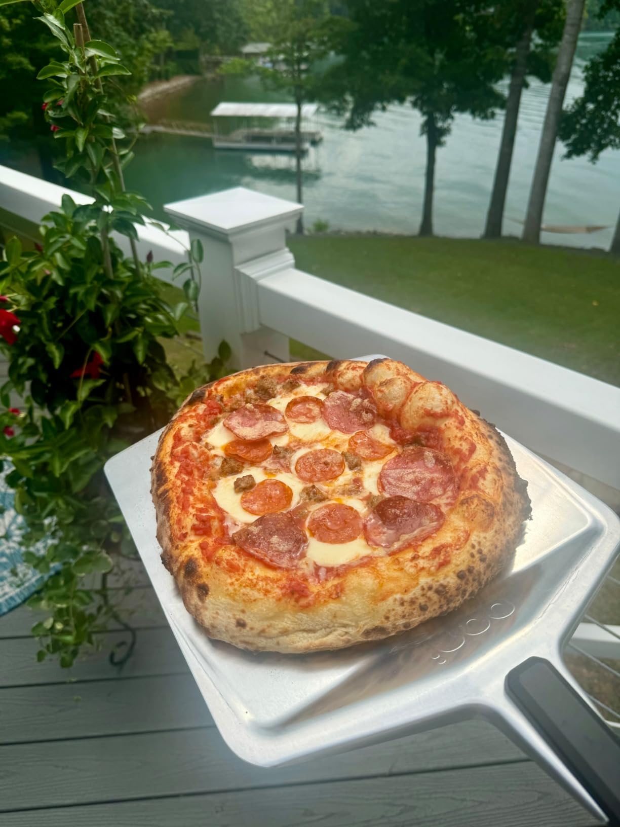 ooni 12' Aluminium Metal Pizza Peel - 12 Inch Lightweight Peel with Long Handle, Rectangle Pizza Turner customer photo 1