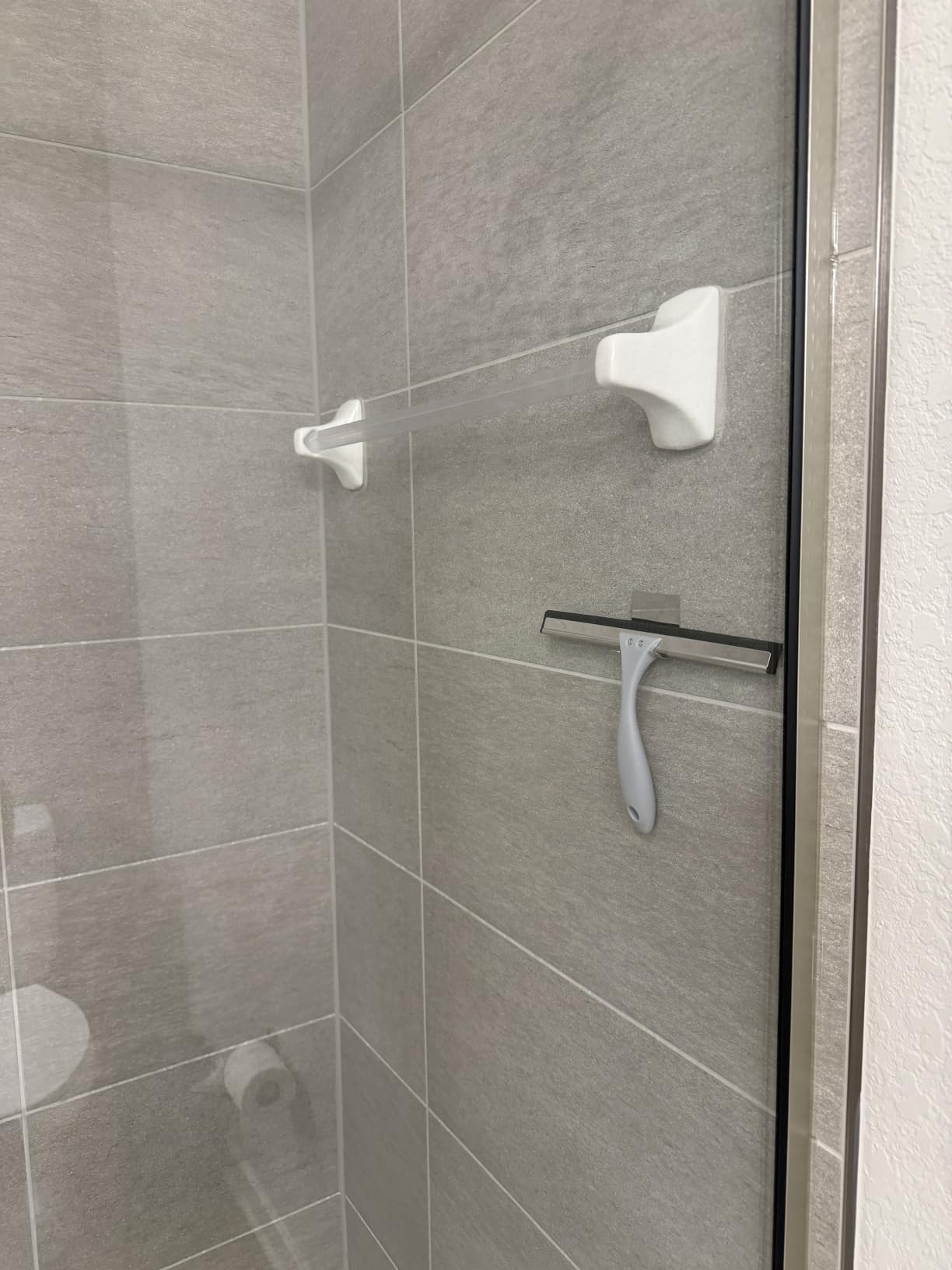 AmazerBath Squeegee for Shower Glass Door, All-Purpose Squeegee with Hook for Shower Doors, Windows, Mirrors, Tiles and Car Glass, 10 Inches customer photo 2