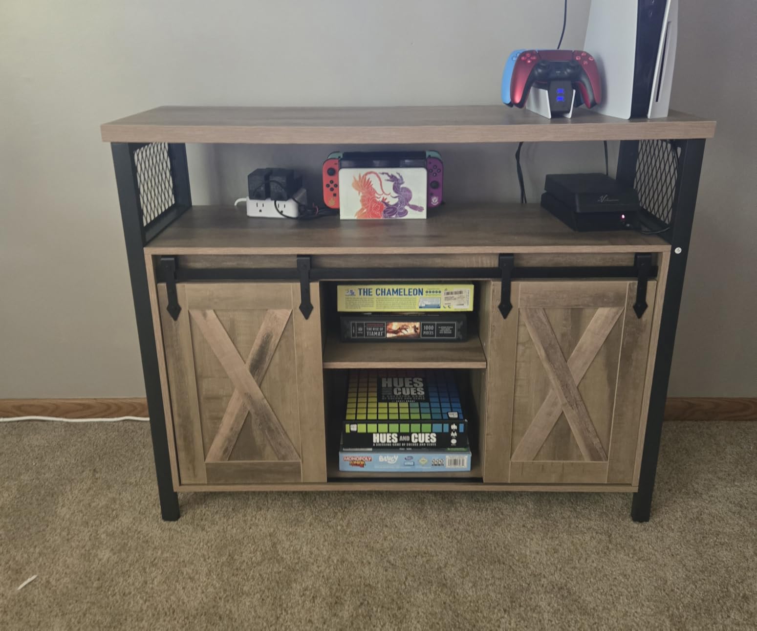 VASAGLE Buffet Cabinet, Coffee Bar with 1 Sliding Barn Door customer photo 2