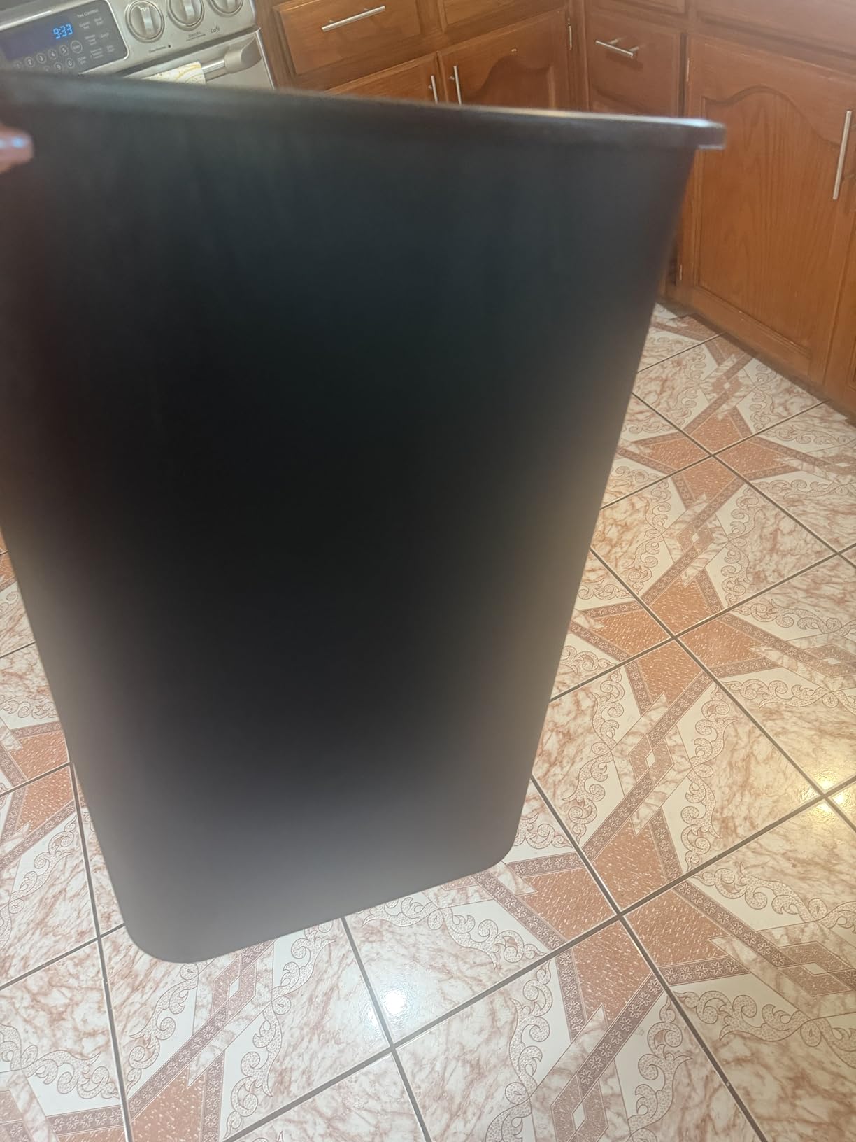 Amazon Basics Rectangular Commercial Office Wastebasket, Easy to Clean, Lightweight, 10 Gallon, Blue, Recycle Logo customer photo 2