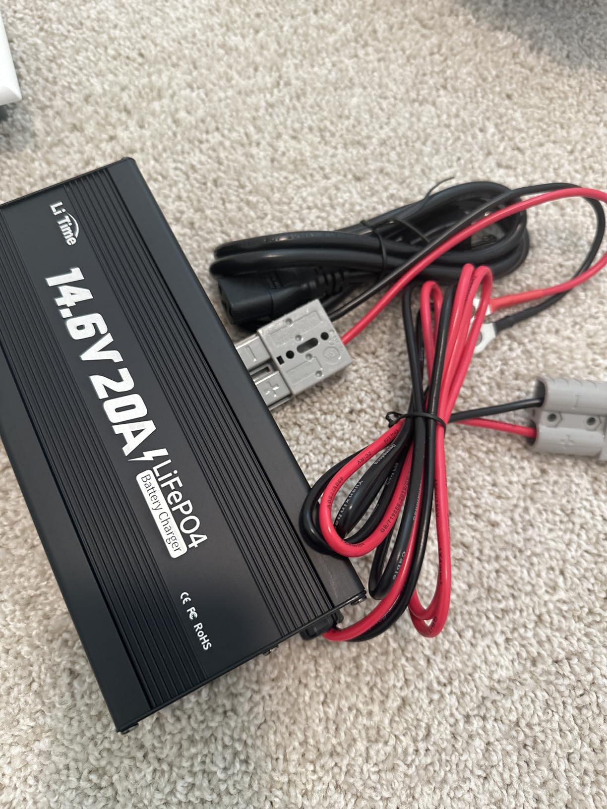 LiTime 12V 20A Lithium Battery Charger, 14.6V Output AC-DC, 0V Activation | For LiFePO4 Batteries, Anderson Connector & LED Indicator, 6 Safety Protections, Deep Cycle Charging for RVs, Homes, Off-Grid customer photo 1