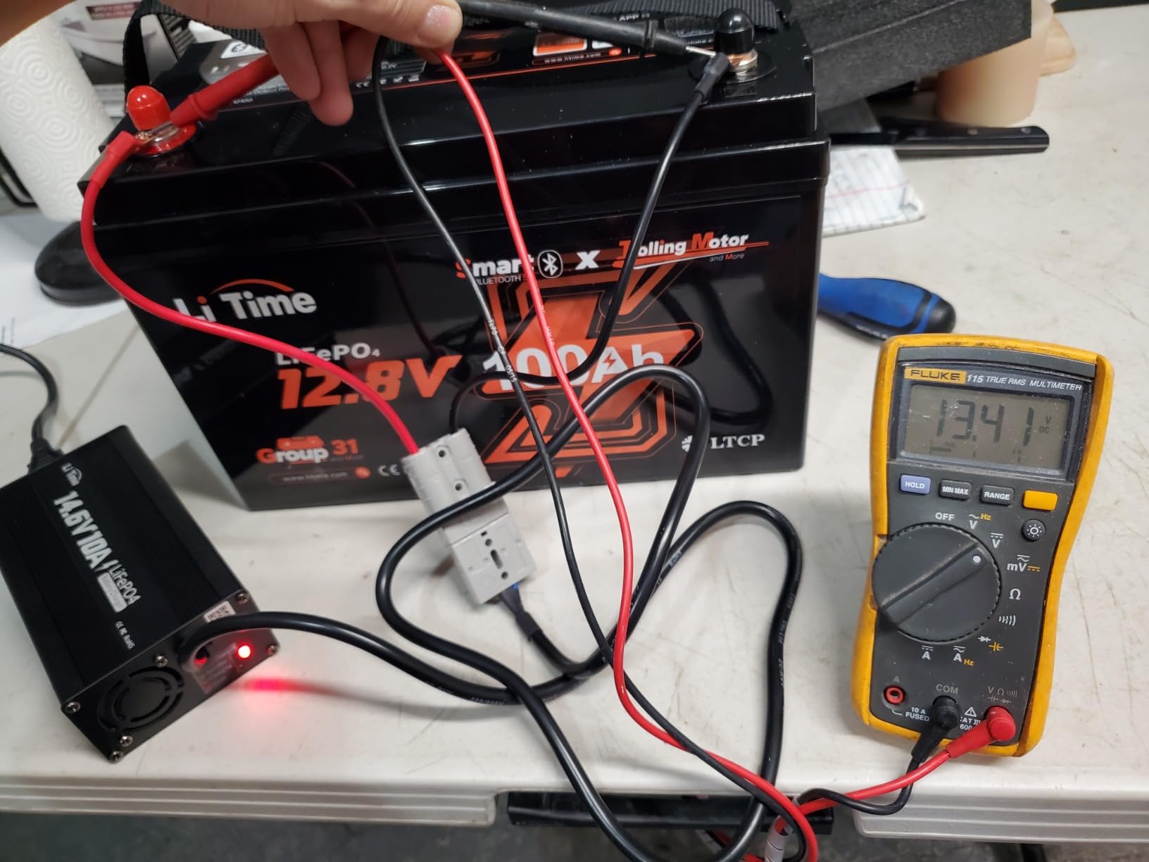 LiTime 12V 10A Lithium Battery Charger for 12.8V LiFePO4 Batteries, AC-DC | 0V Activation, 14.6V Output, Anderson Connector & LED Indicator, Deep Cycle Battery Charging for RVs, Homes & Off-Grid Use customer photo 1