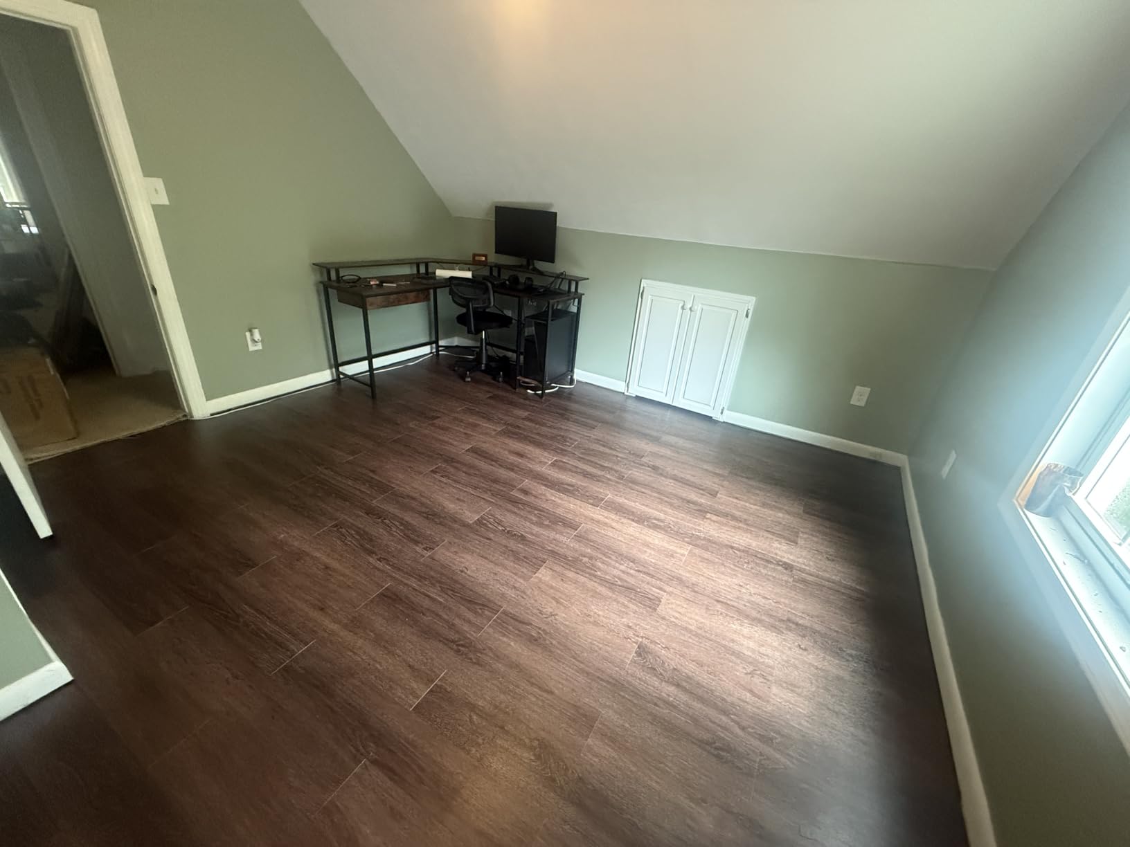 Art3d 36-Pack Peel and Stick Vinyl Floor Tiles (54 Sq.Ft), Deep Gray customer photo 2