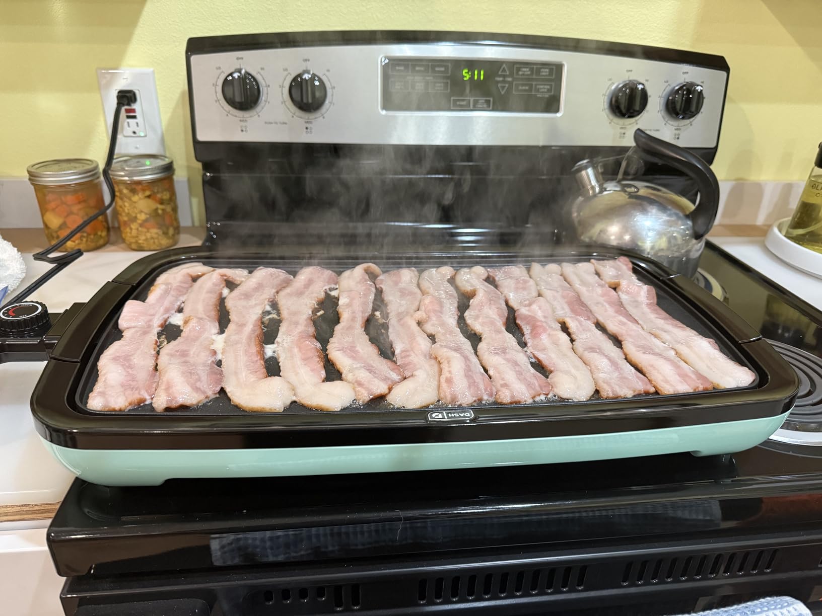 Dash Deluxe Everyday Electric Griddle, Removable Nonstick Plate, Black customer photo 1