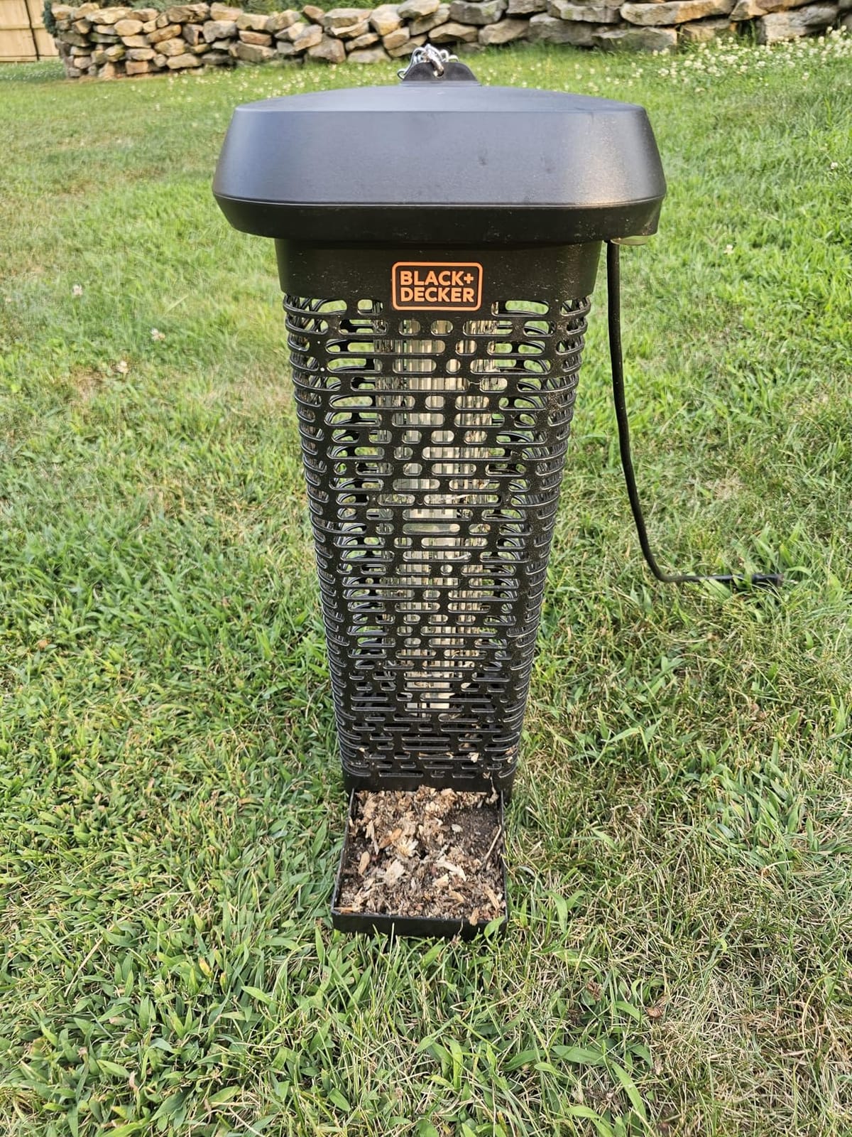 BLACK+DECKER Bug Zapper & Fly Trap, Mosquito Repellent, 2 Acre Coverage Commercial Strength customer photo 1