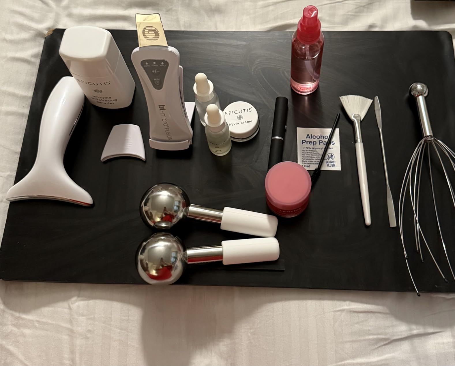 Bio-Therapeutic bt-Micro Fusion Ultrasonic Skin Exfoliation Tool – Deep Cleansing, Blackhead Extraction, Smooth & Clear Skin, 3 Modes, Stainless Steel Applicator, Rechargeable customer photo 1