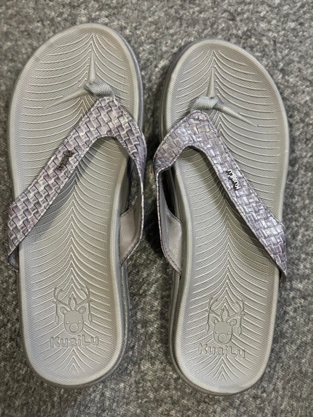 KuaiLu Womens Flip Flops Arch Support Yoga Mat Cushioned Thong Sandals customer photo 2