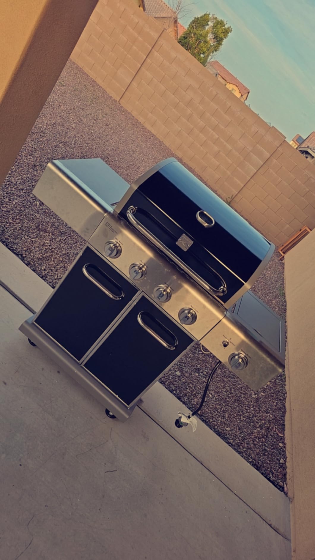 Kenmore 4-Burner BBQ Gas Grill with Searing Side Burner, Propane Grill, 52,000 BTUs, Warming Rack, Electronic Ignition & Cast Iron Cooking Grates, Black/Stainless Steel customer photo 1