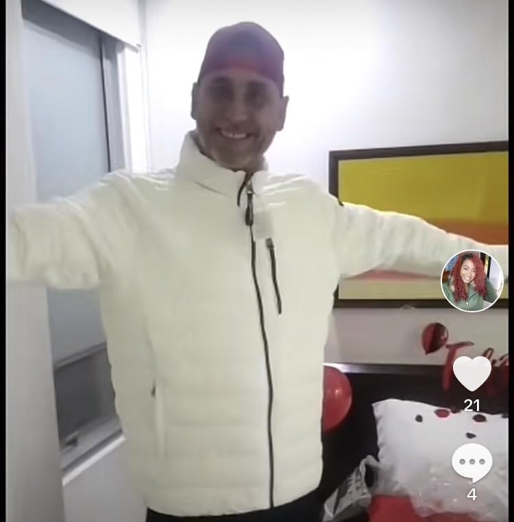 Calvin Klein Men's Full Zip Down Puffer Coat customer photo 2