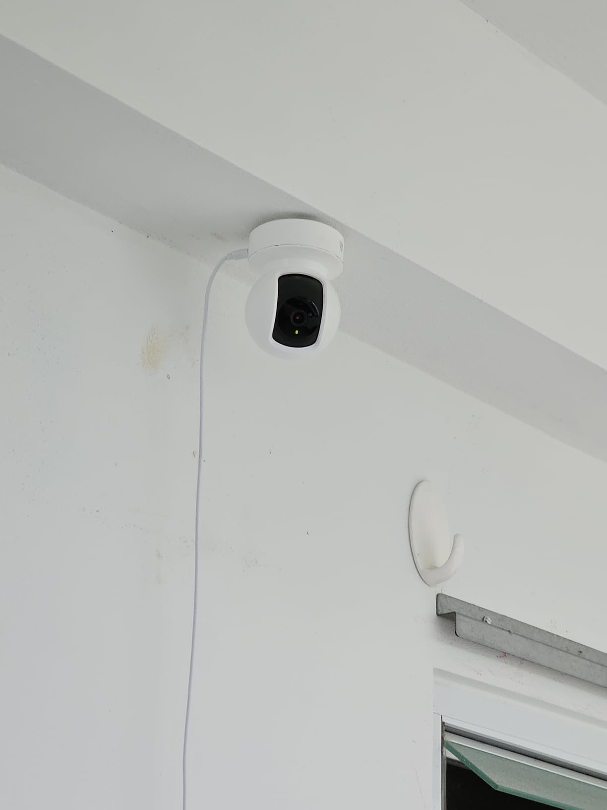 Kasa 2K+ Indoor Pan/Tilt Wired Security Camera, Baby & Pet Monitor, KC410S customer photo 2