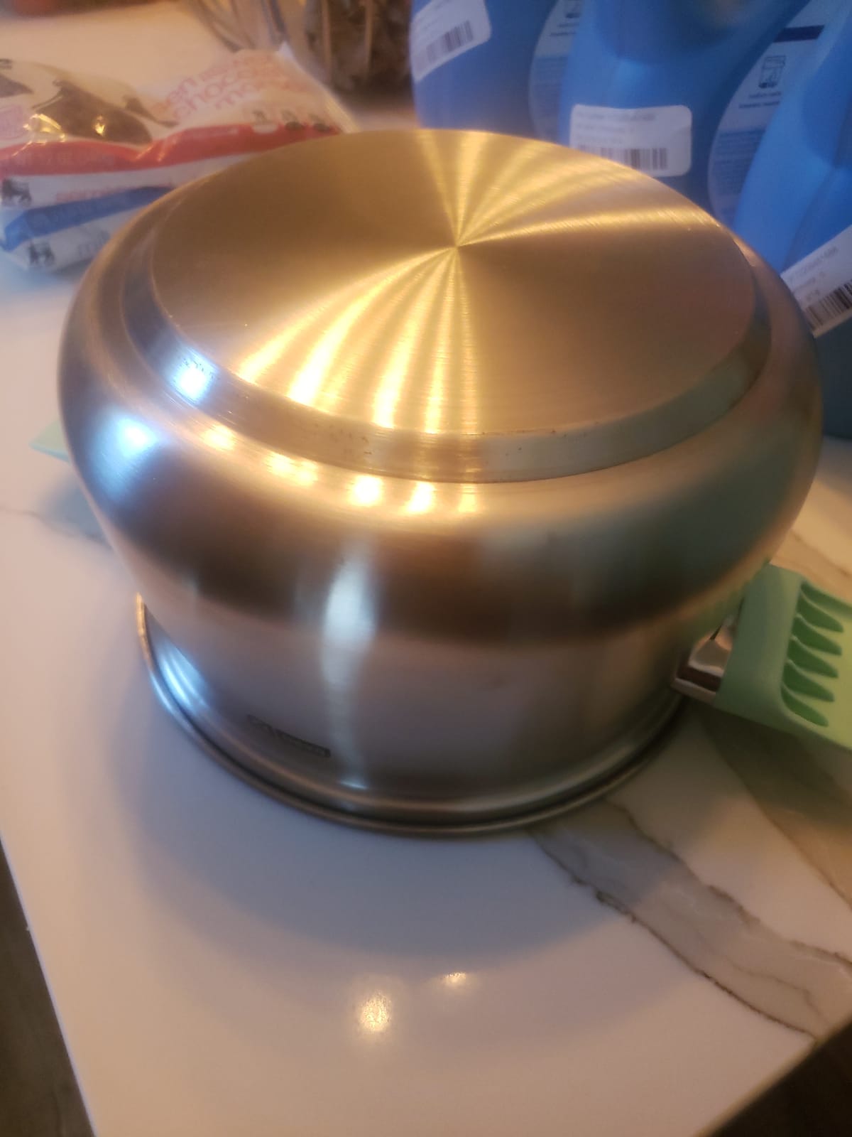Dash Deluxe Fondue Maker - For Broth, Cheese & Chocolate - Comes with Color-Coded Fondue Forks, Cups, Rack & Recipe Guide - 3 Quarts, Aqua customer photo 1