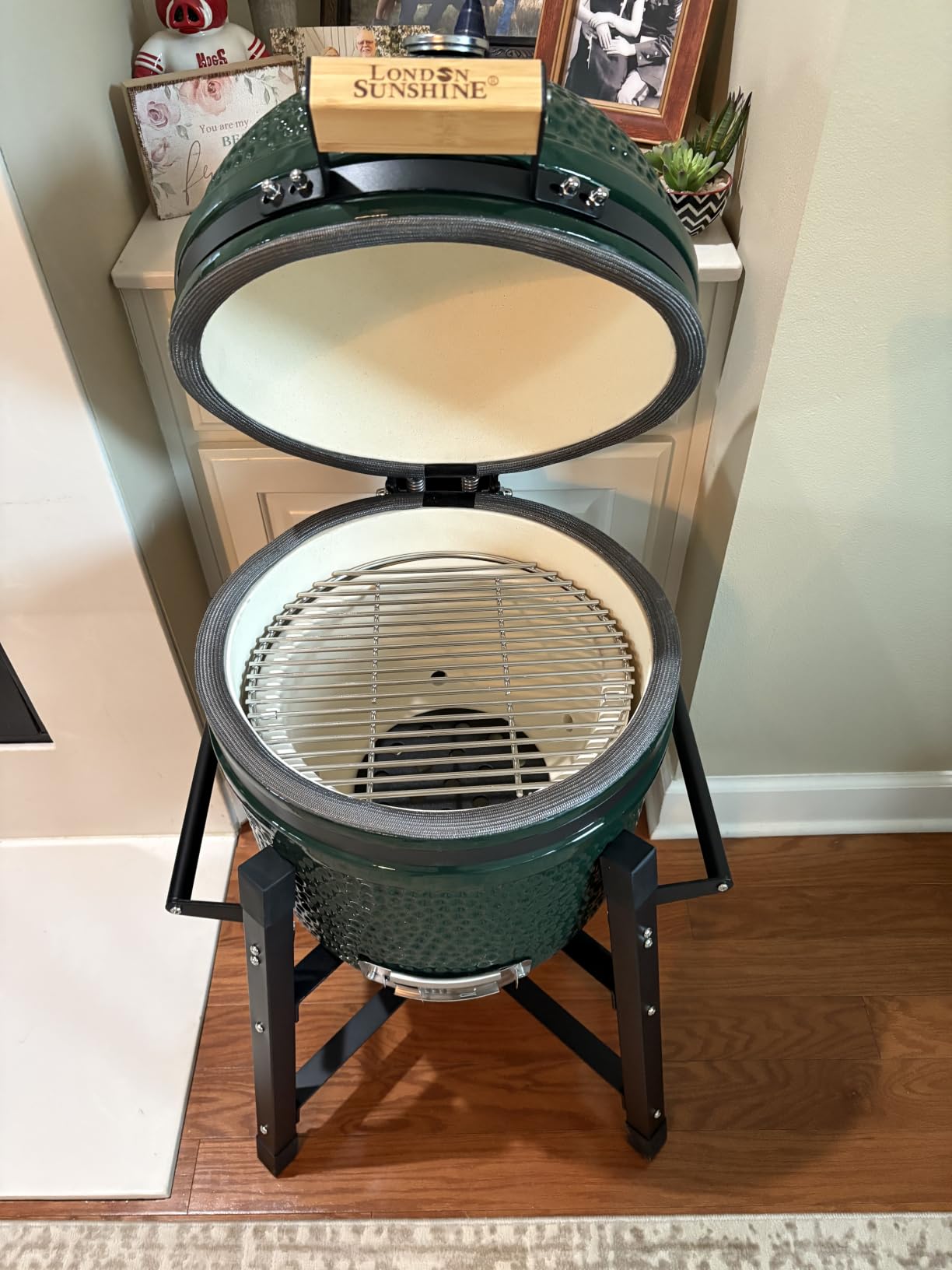 London Sunshine Ceramic Kamado Charcoal BBQ Grill and Smoker, Stainless Steel Grates -15 inch Ceramic with Tall Stand (BLACK) customer photo 1