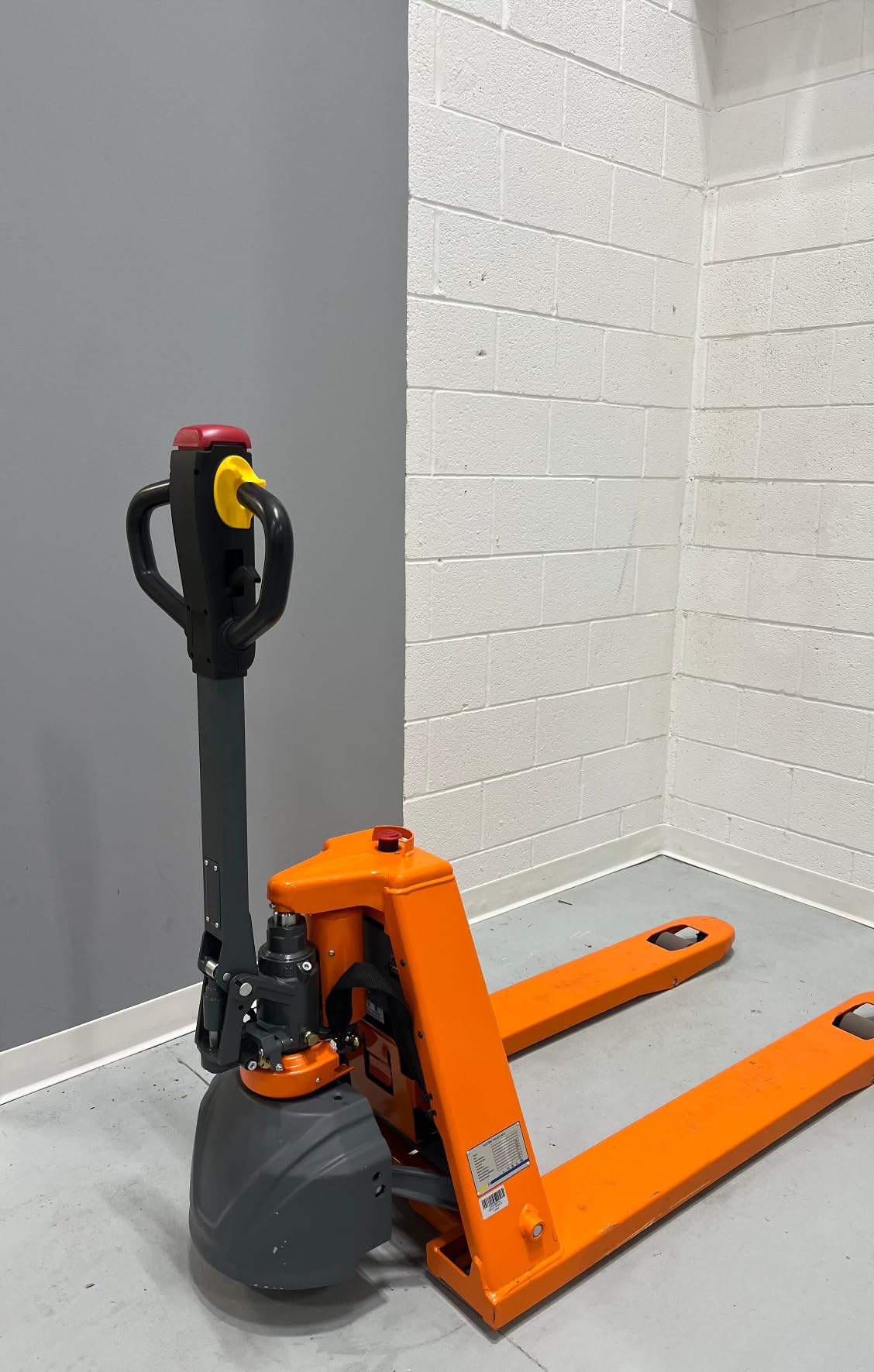 Tory Carrier Full Electric Pallet Jack, 3300lbs Capacity, 48 X 27 Forks customer photo 1