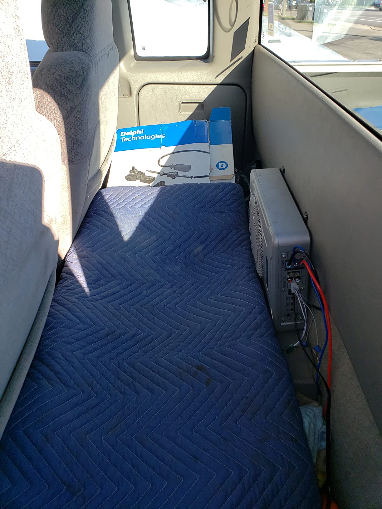 Pyle 8-Inch Low-Profile Amplified Subwoofer System - 600 Watt Compact Enclosed Active Marine Underseat Car Subwoofer with Built in Amp, Powered Car Subwoofer w/Low & High Level Inputs PLMRSBA8,Silver customer photo 2
