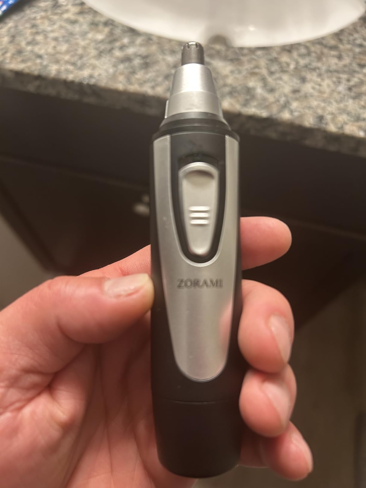 Ear and Nose Hair Trimmer Clipper - 2026 Professional Painless Eyebrow & Facial Hair Trimmer for Men Women,Battery-Operated Trimmer with IPX7 Waterproof,Dual Edge Blades for Easy Cleansing Black customer photo 2