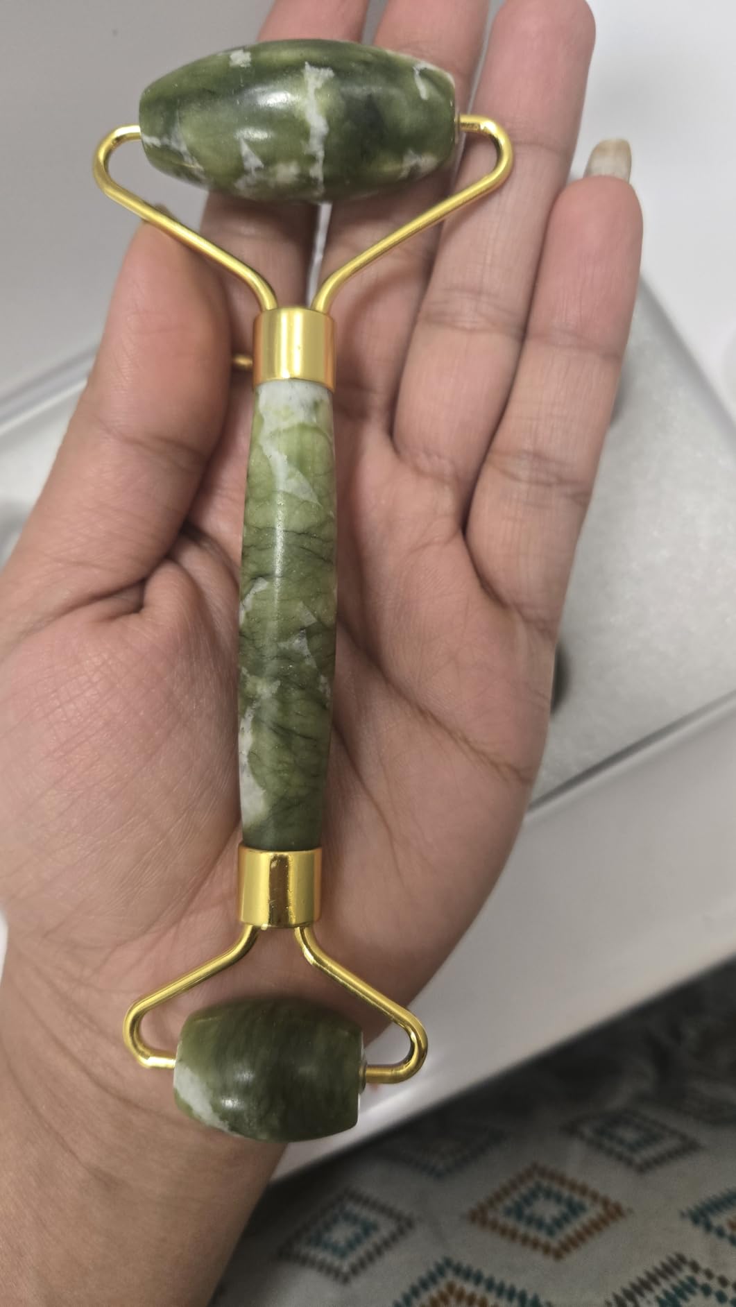 huefull Facial Tools to Reduce Puffiness and Improve Wrinkles, Face Roller Skin Care of Jade Roller and Gua Sha Set Designed customer photo 2
