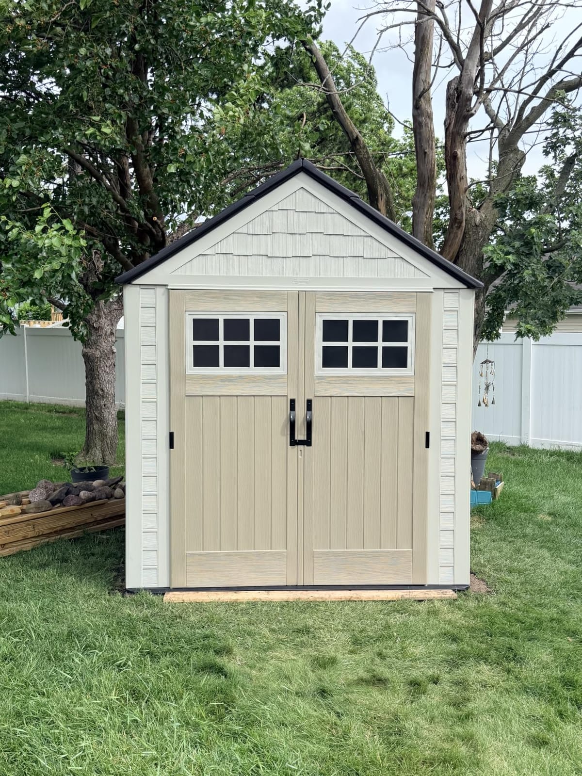 Rubbermaid Resin Outdoor Storage Shed With Floor (7 x 7 Ft) Weather Resistant Gray Organization for Home/Backyard/Garden Tools/Lawn Mower/Bike Storage/Pool Supplies customer photo 1