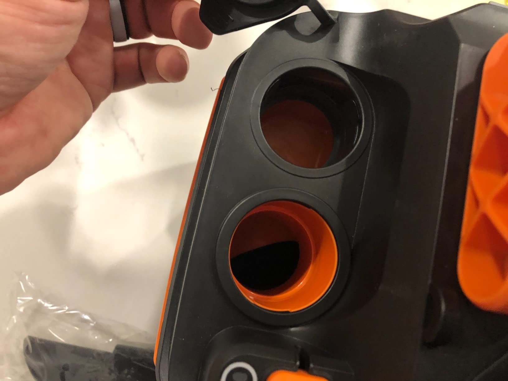 WORX Cordless Wet/Dry Vacuum, 20V 2.1 Gal, WX031L, Battery & Charger Included, PowerShare customer photo 2