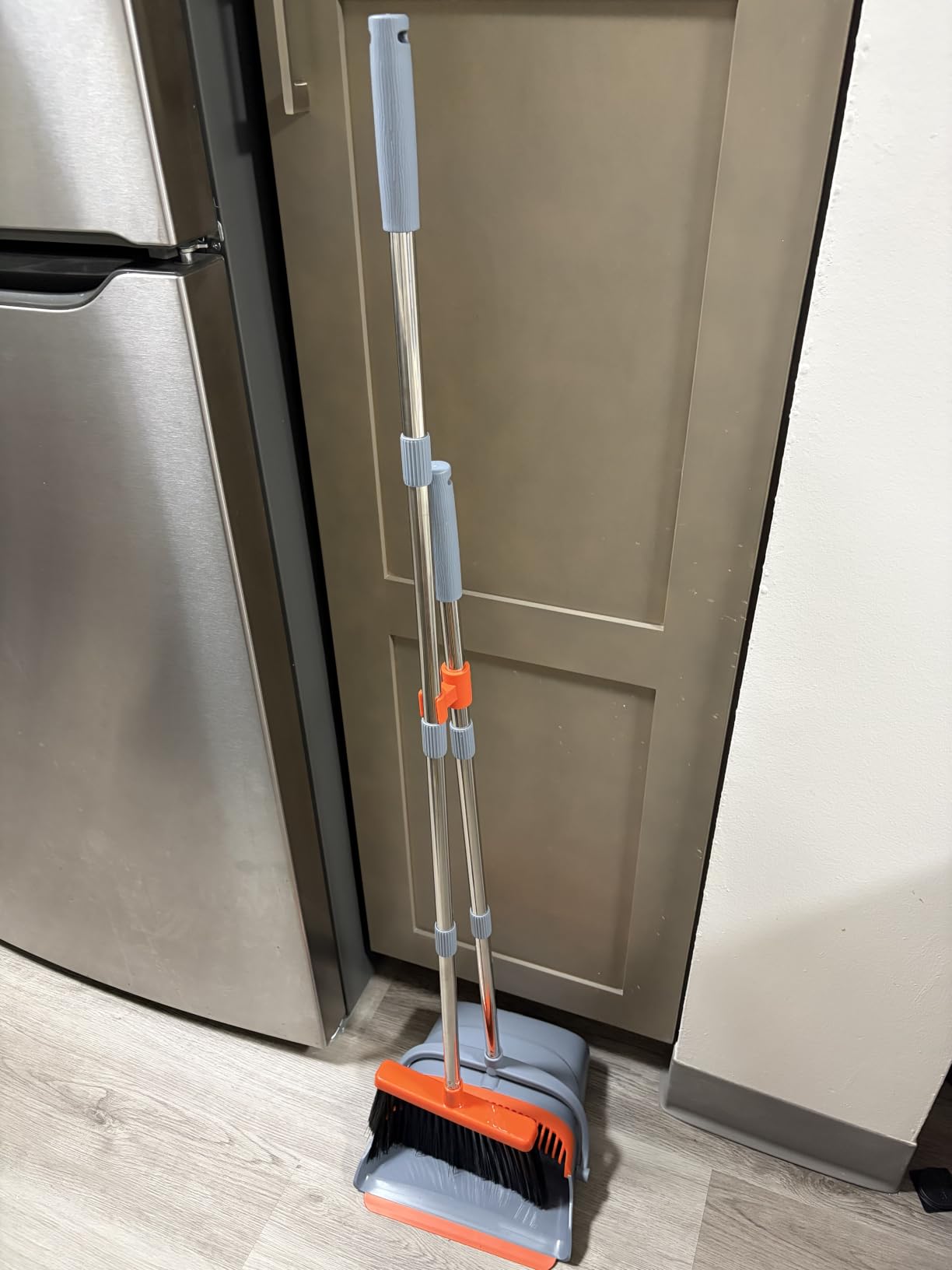 Upgrade Broom and Dustpan Set, Large Size and with Long Handle, Upright,Ideal for Indoor Outdoor Garage Kitchen Room Office Lobby Use (Green) customer photo 1