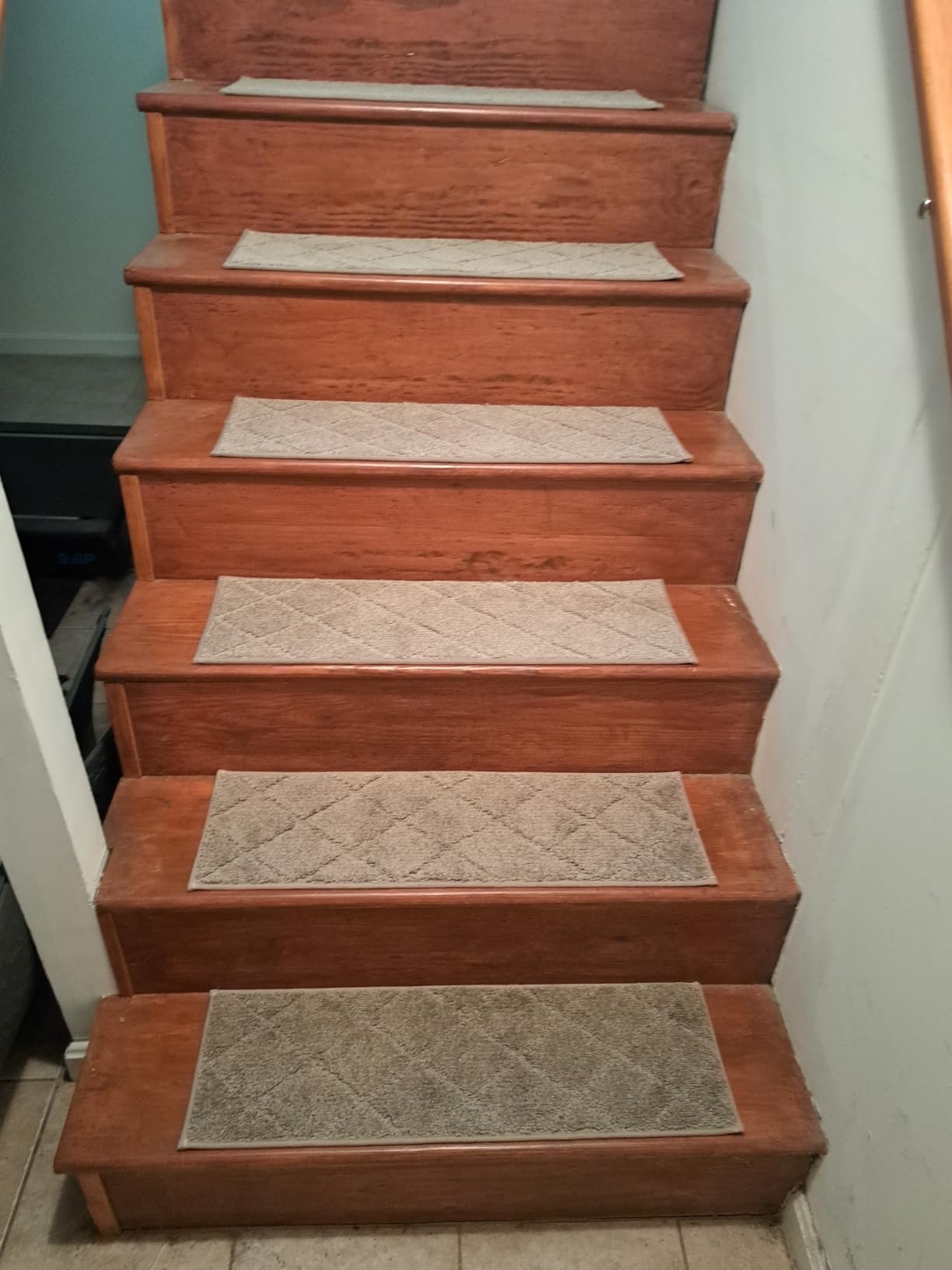 COSY HOMEER Edging Stair Treads Non-Slip Carpet Mat 28inX9in,15pc,Beige customer photo 2