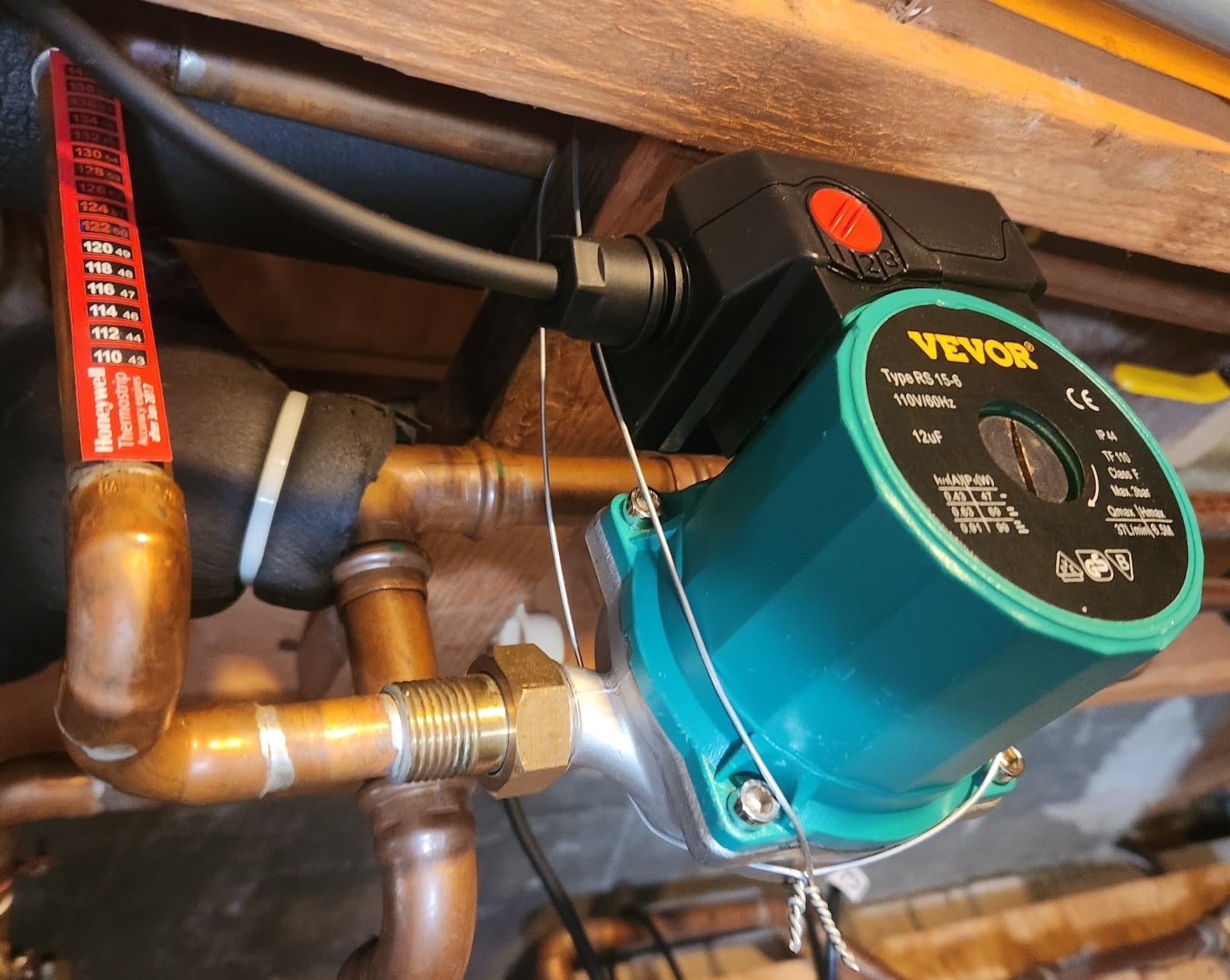 VEVOR Hot Water Recirculating Pump, 93W 110V Water Circulator Circulating Pump, with 3/4″ G Thread, Compatible with 1/2″ NPT, Stainless Steel Head, 3 Speed Control for Electric Heater System customer photo 1