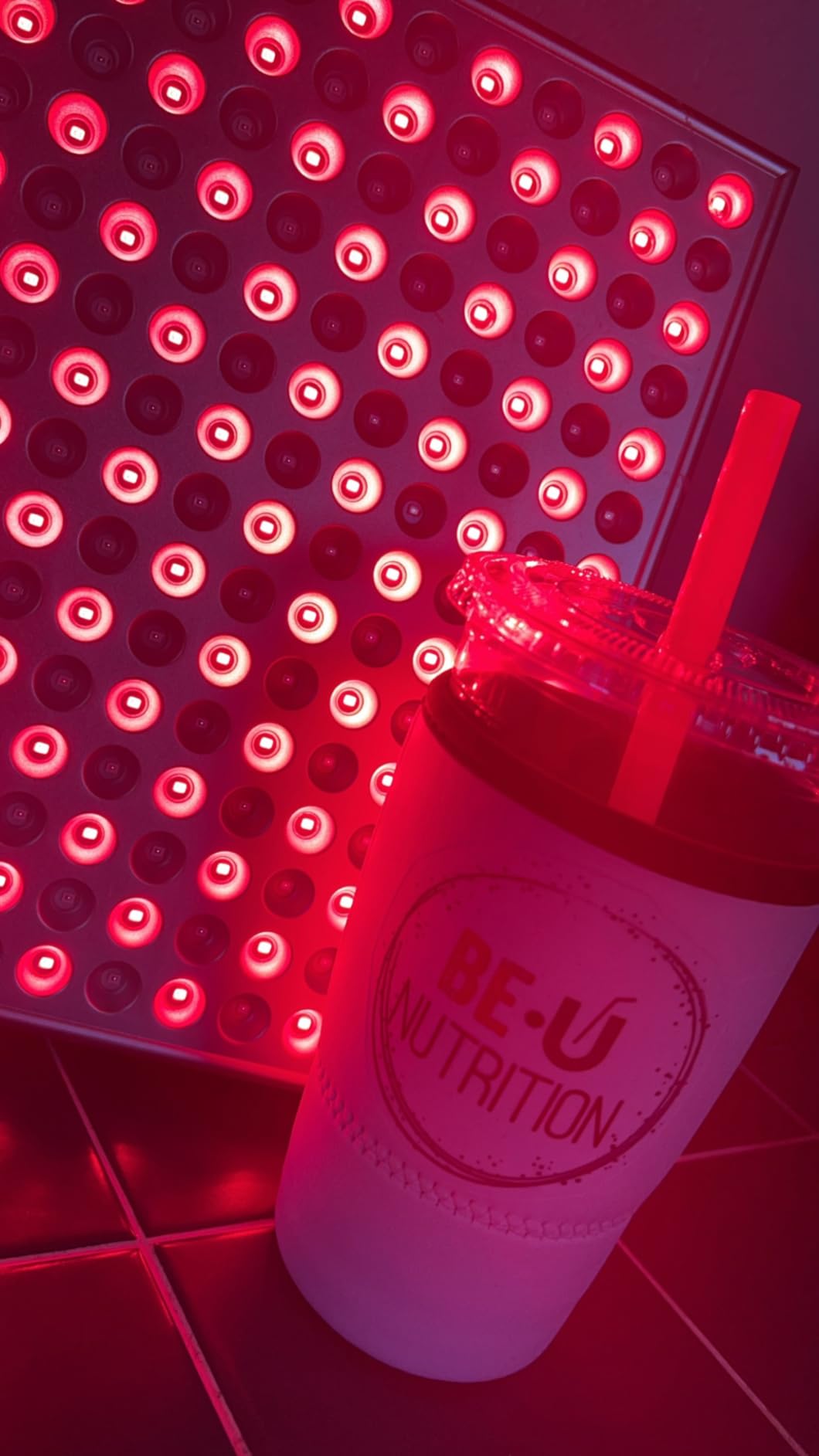 LED-Red-Light-Therapy-Device - 45W LED Panel Deep 660nm and Near-Infrared 850nm Light Combo for Skin Beauty, Pain Relief of Muscles and Joints customer photo 1