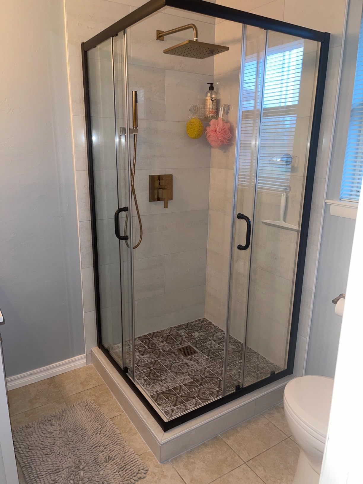 ELEGANT Corner Shower Enclosure 36 in.D x 36 in. W x 72 in. H, Double Sliding Corner Shower Door with 1/4 in. Tempered Glass, Sliding Shower Enclosure in Black customer photo 1