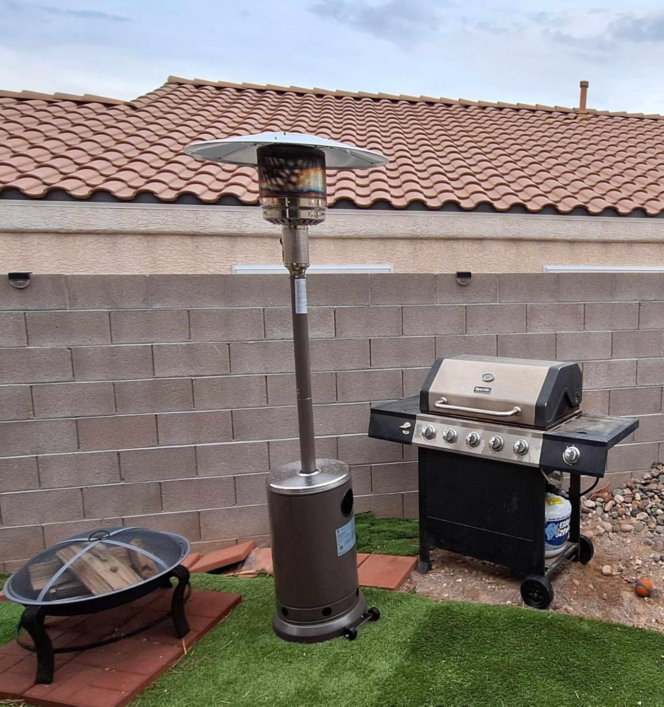 Hykolity 50,000 BTU Propane Patio Heater with Table Design, Stainless Steel Burner, Triple Protection System, Wheels, Outdoor Heaters for Patio, Garden, Commercial and Residentia, Black customer photo 1