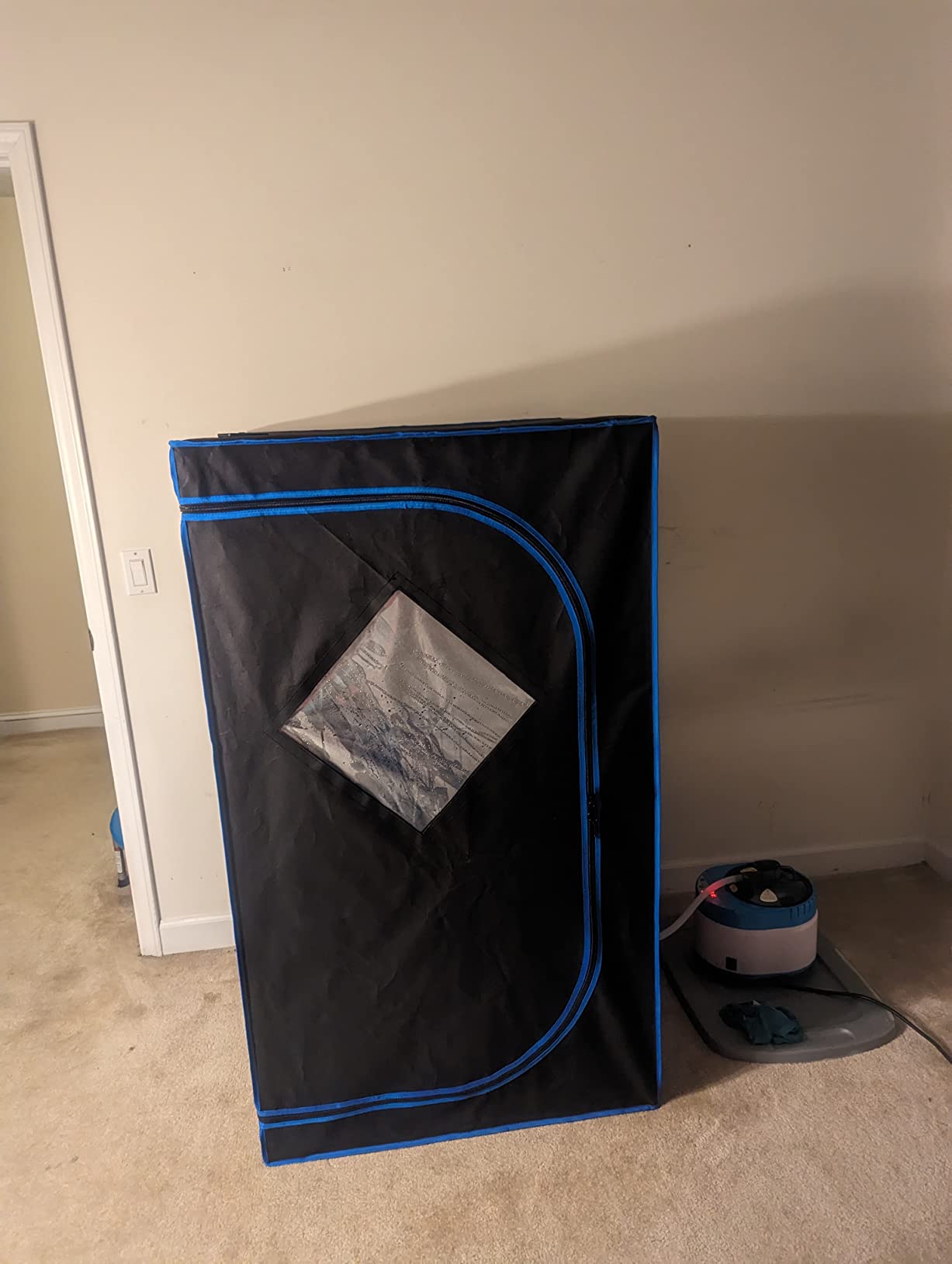 ZONEMEL Full Size Portable Steam Sauna Kit, Personal Full Body Home Spa for Detox, Relaxation, 4 Liters 1500 Watt Steamer, Remote Control, Timer, Foldable Chair (L31.5 x W31.5 x H55.1, 3 Windows) customer photo 1