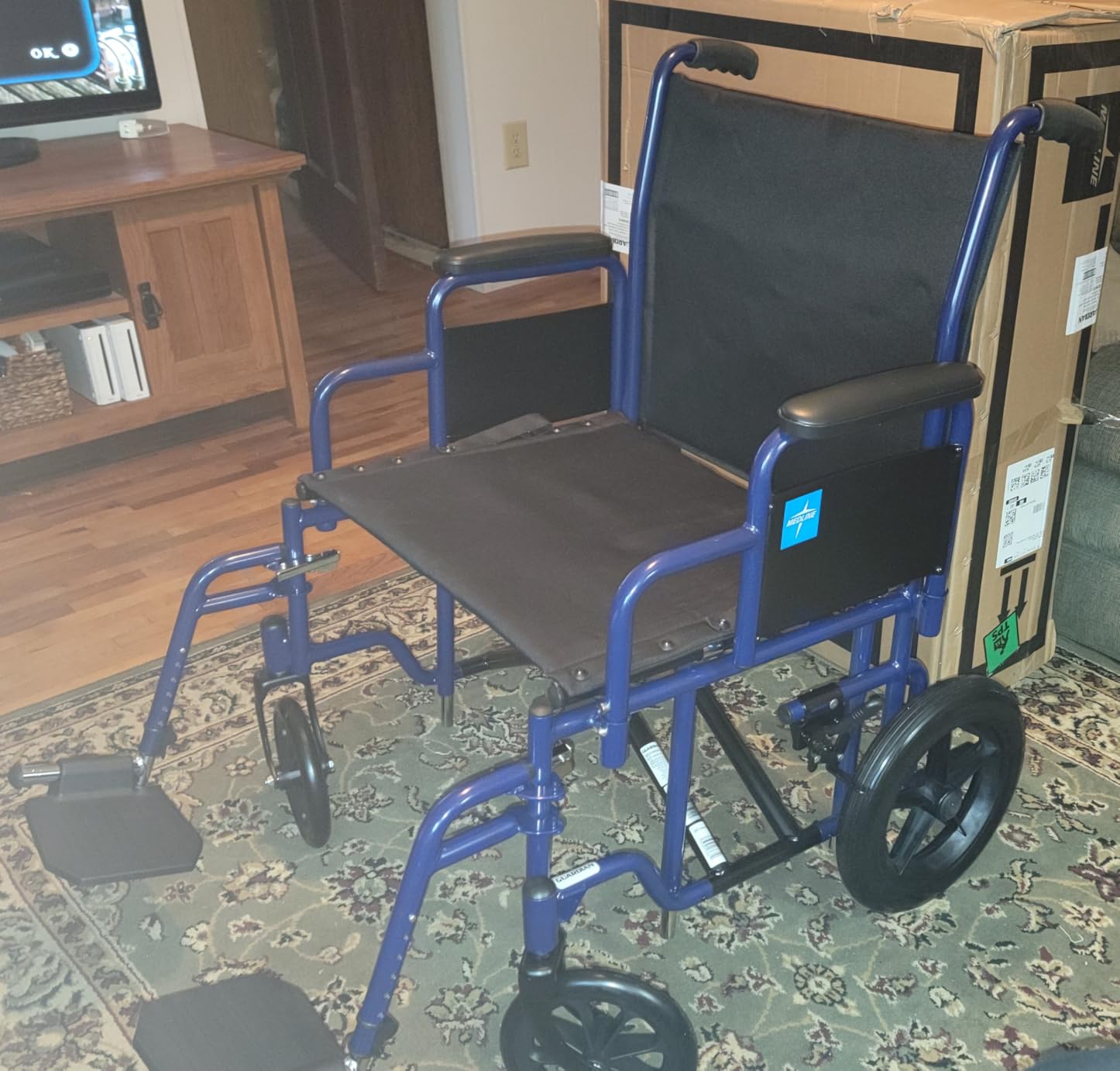 Medline Heavy Duty Transport Chair supports up to 450 lbs., Bariatric Transport Wheelchair, 22