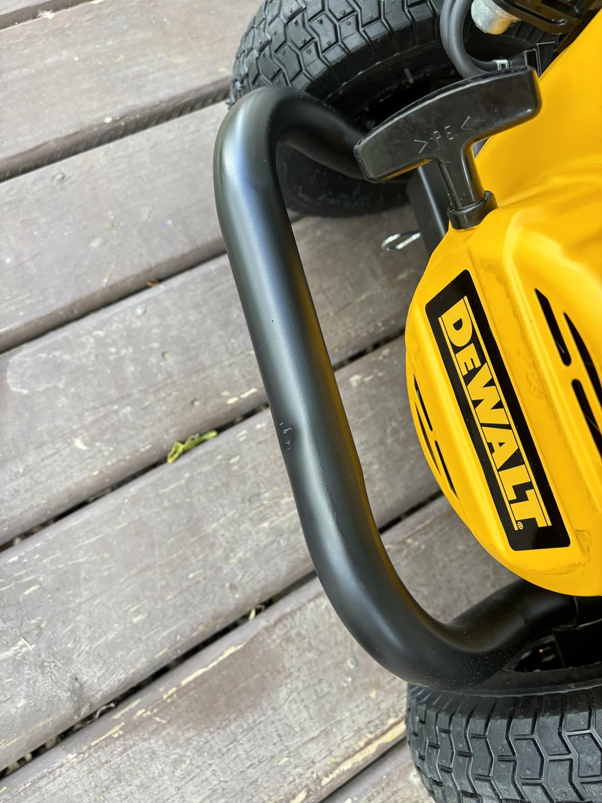DeWalt 3300 PSI Gas Pressure Washer, 2.4 GPM, Residential Model DXPW3300-S customer photo 1