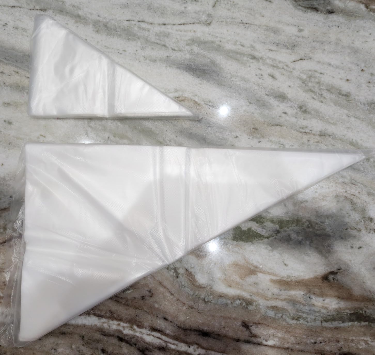Piping Bags and Tips Set, 100Pcs 12 Inch Pastry Bags, Icing Bags Disposable | Cakes Decorating Kit Supplies with 1 Reusable Piping Bags 1 Couplers 12 Frosting Tips 2 Bag Ties 3 Cake Scraper customer photo 1