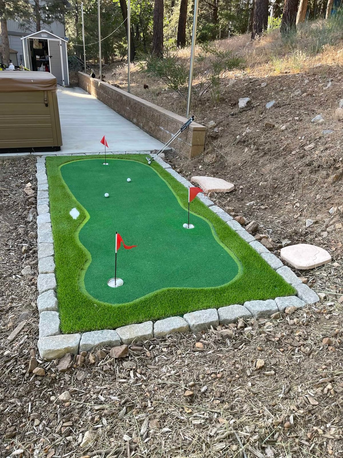 Chriiena Golf Putting Green - Large 5 x 10 ft Practice Putting Mat with Movable Cup & Custom Slope Pad customer photo 1