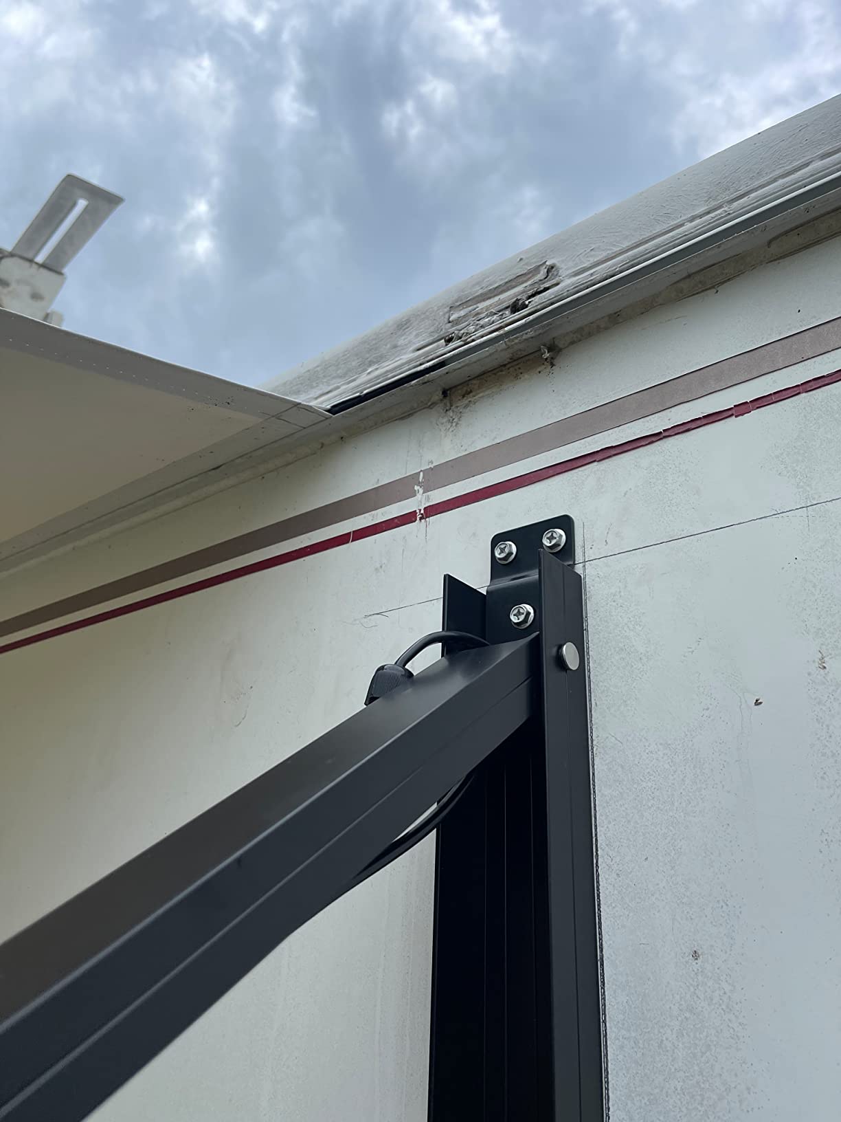 Awnlux Black Motorized Modular Retractable RV Awning Full Set Assemblies for RV, 5th Wheel, Travel Trailers, Toy Haulers, and Motorhome - RV Trailer Awning for Home or Camper - 18x8 Ft - Black Fade customer photo 2