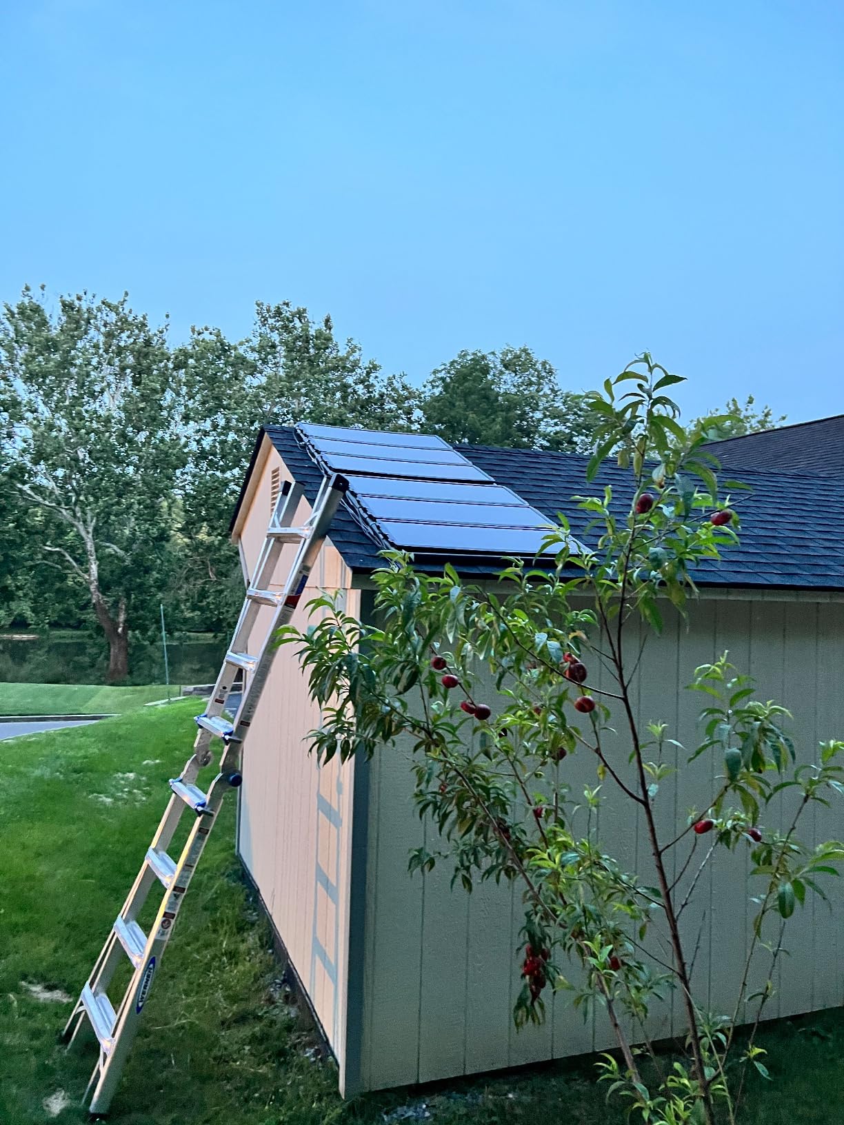 EF ECOFLOW Portable Power Station RIVER 2, 256Wh 300W | 1 Hr Fast Charging, LiFePO4 Battery, Up to 600W Solar Generator for Outdoor Camping/RVs/Home Use (Solar Panel Optional) customer photo 1