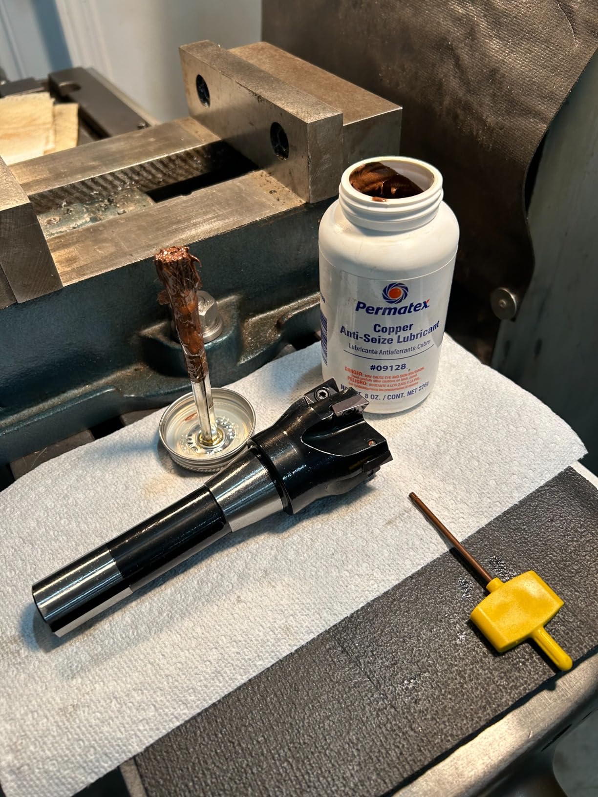 OSCARBIDE Indexable End Mill, R8 Shank, 3