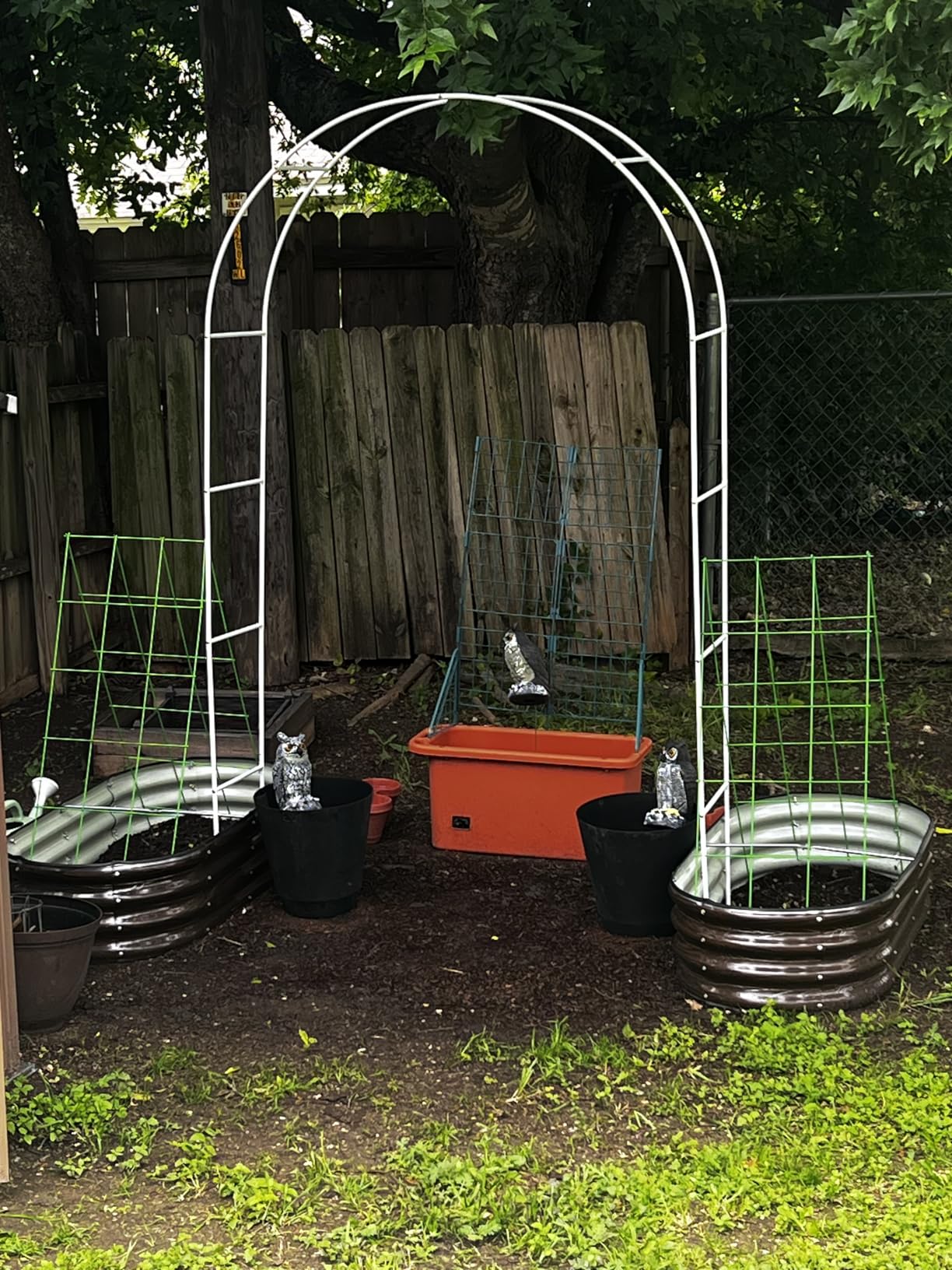 SnugNiture Galvanized Raised Garden Bed, 4x2x1ft Oval Metal Planter Box for Planting Outdoor Plants Vegetables customer photo 1
