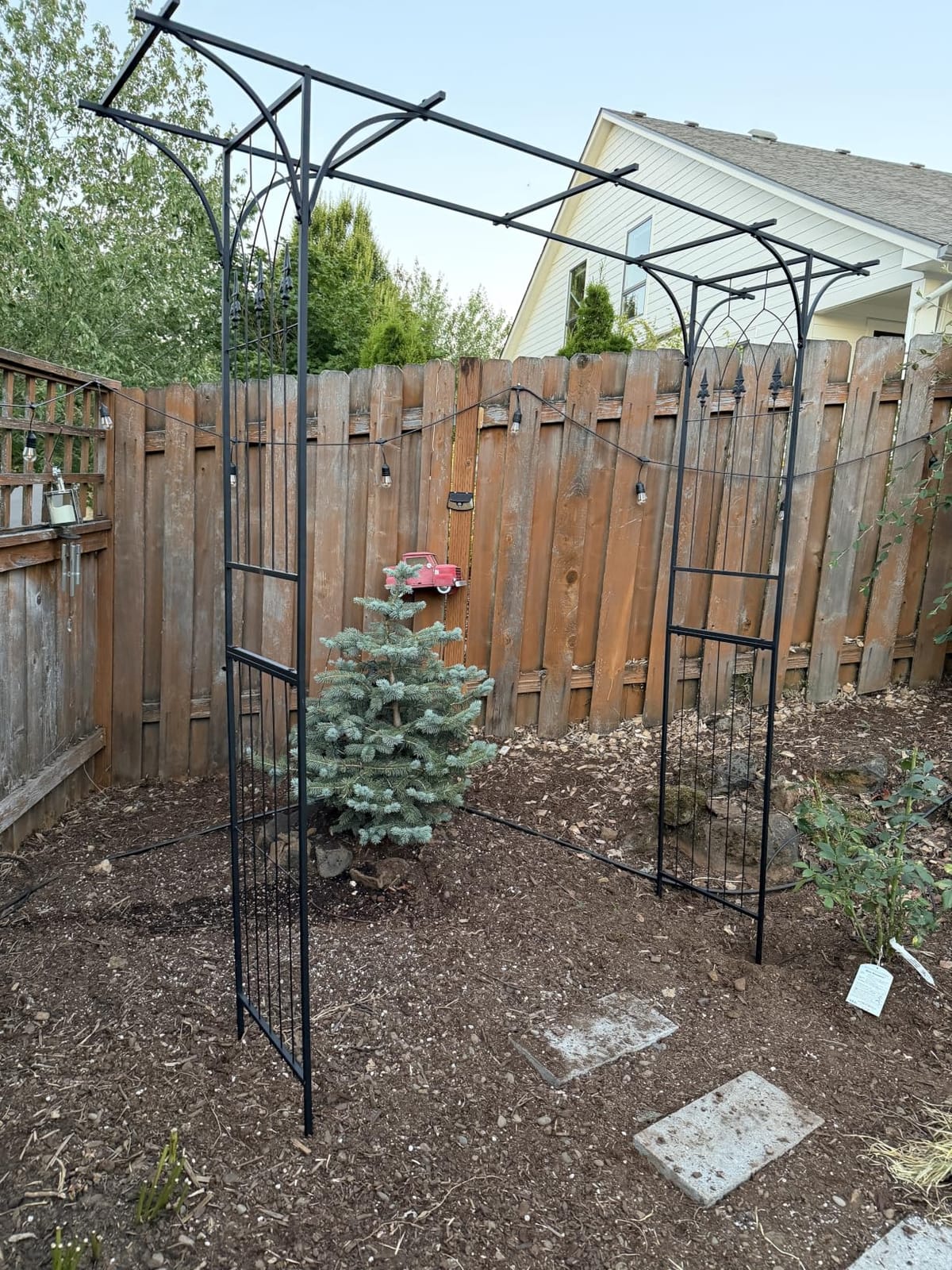 VINGLI Garden Arbor, Arch Archway for Wedding Ceremony Party, Steel Garden Trellis for Plant Climbing, Christmas Garden Decorations Arch for Garden, Backyard, Lawn, for Hallowmas (White) customer photo 2