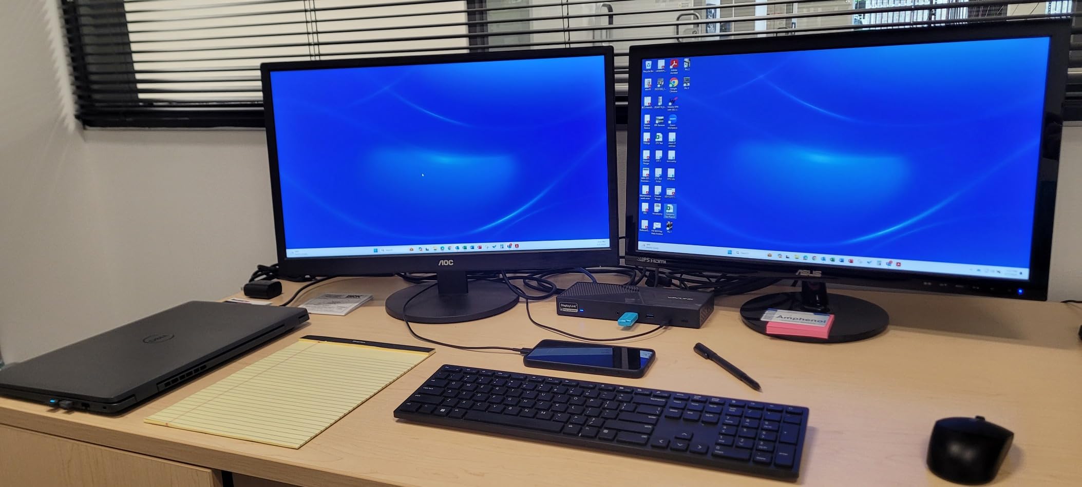 WAVLINK USB C Docking Station 4K@60Hz 3 Monitor for Mac(M1-M5,Neo),Windows customer photo 2