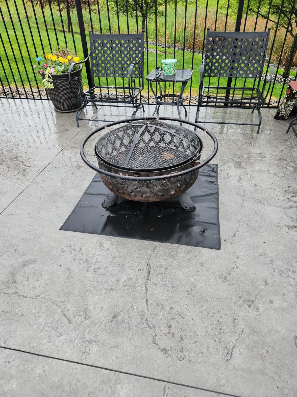 DocSafe Large Under Grill Mat 48