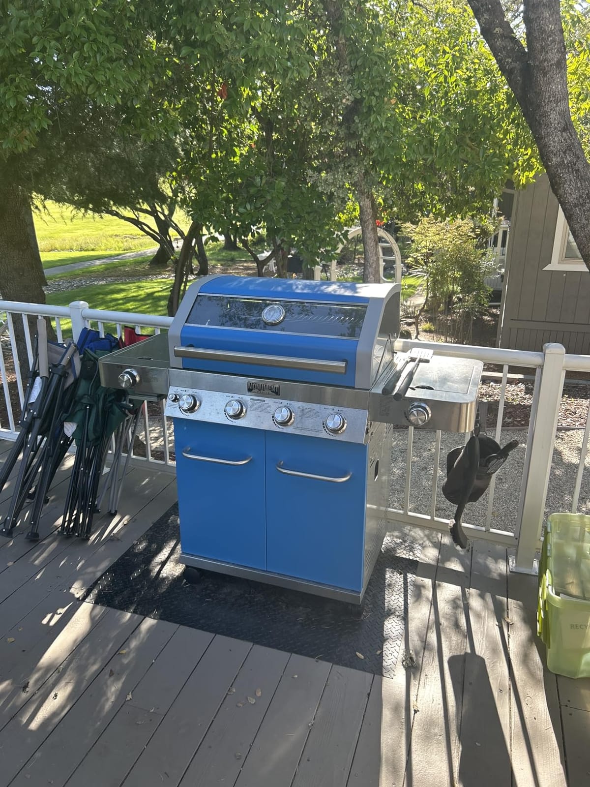 Monument Grills Larger 4+2 Burner Propane Gas Grills Stainless Steel Cabinet Style with Clearview® Lid, Knob Controls, Built-In Thermometer, Infrared Side Sear Burners & Side Burners, Blue customer photo 1